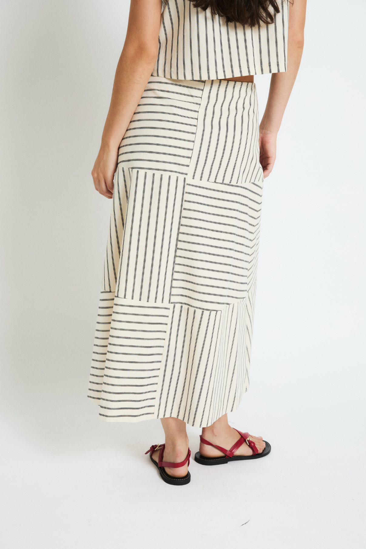 FALDA DAMERO RAYA NEGRO