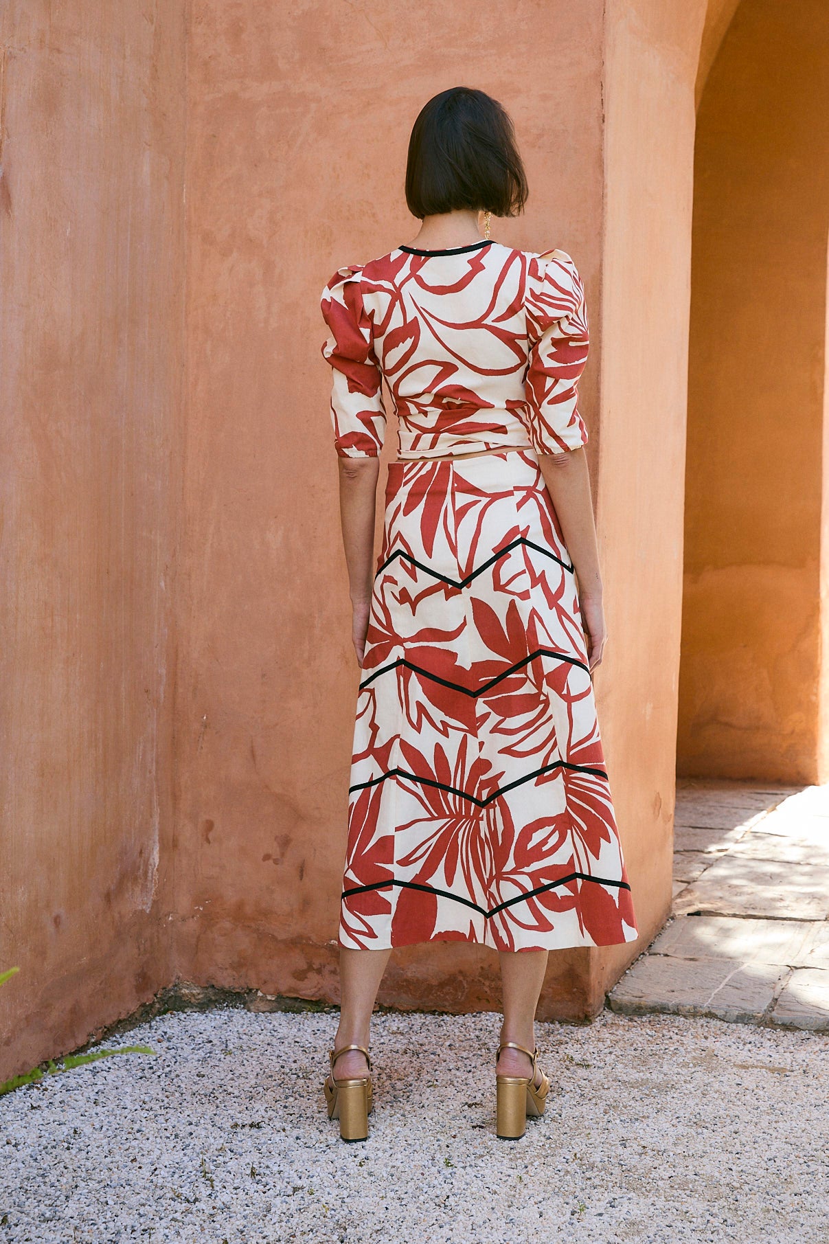 TOTAL LOOK CORINA TROPICAL TEJA