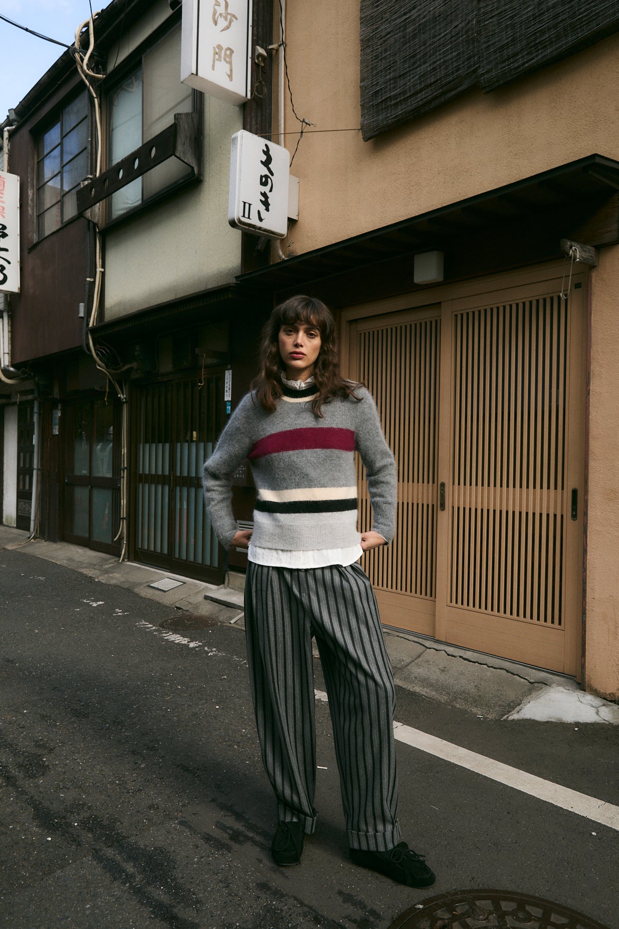 PANTALON PEPE RAYAS GRIS