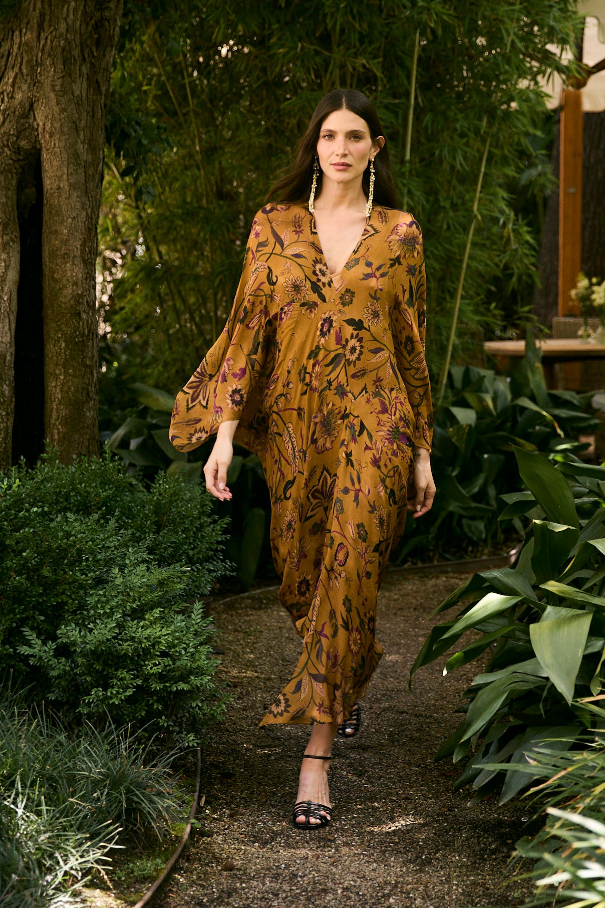 VESTIDO VERO LIBANOS TIERRA