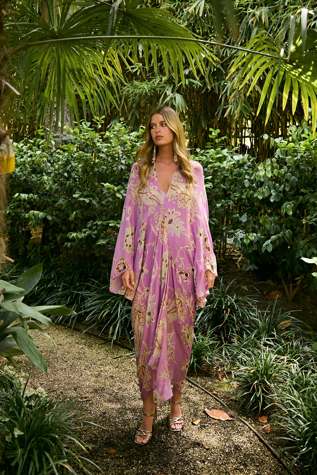 VESTIDO VERO VENECIA PEONIA