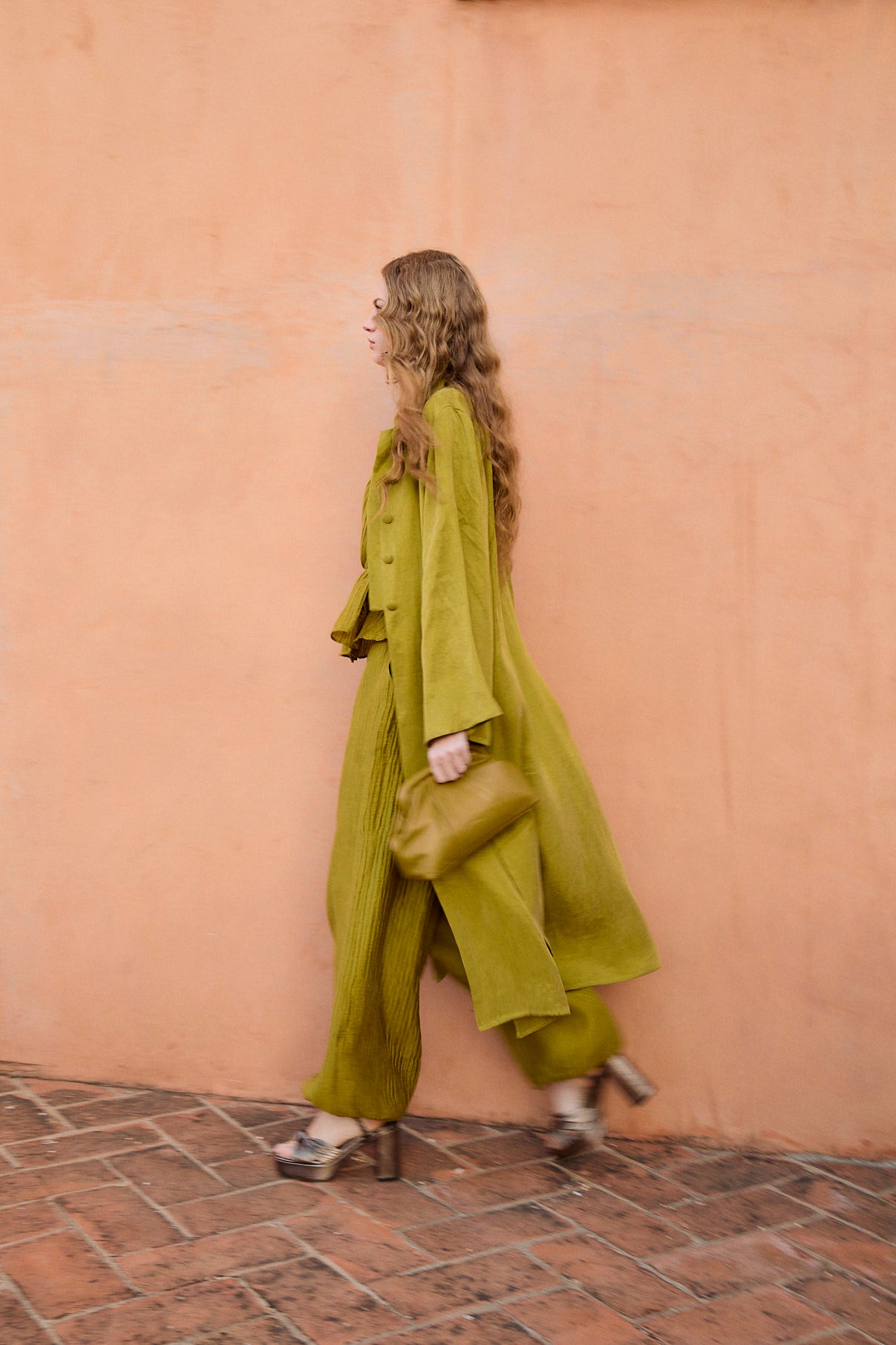 ABRIGO CHINISKI CUPRO OLIVA