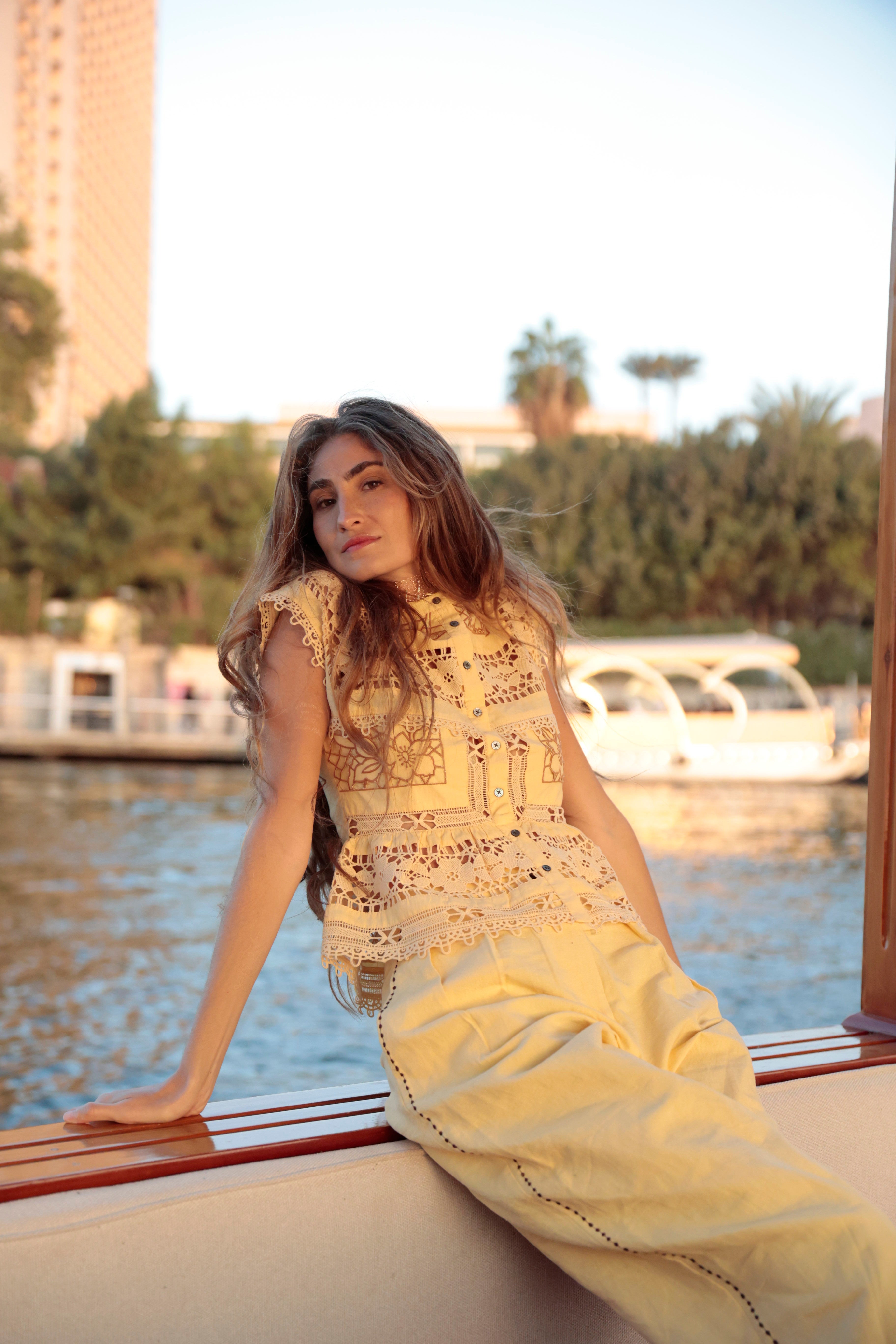 TOP SEA EMBROIDERY BUTTER