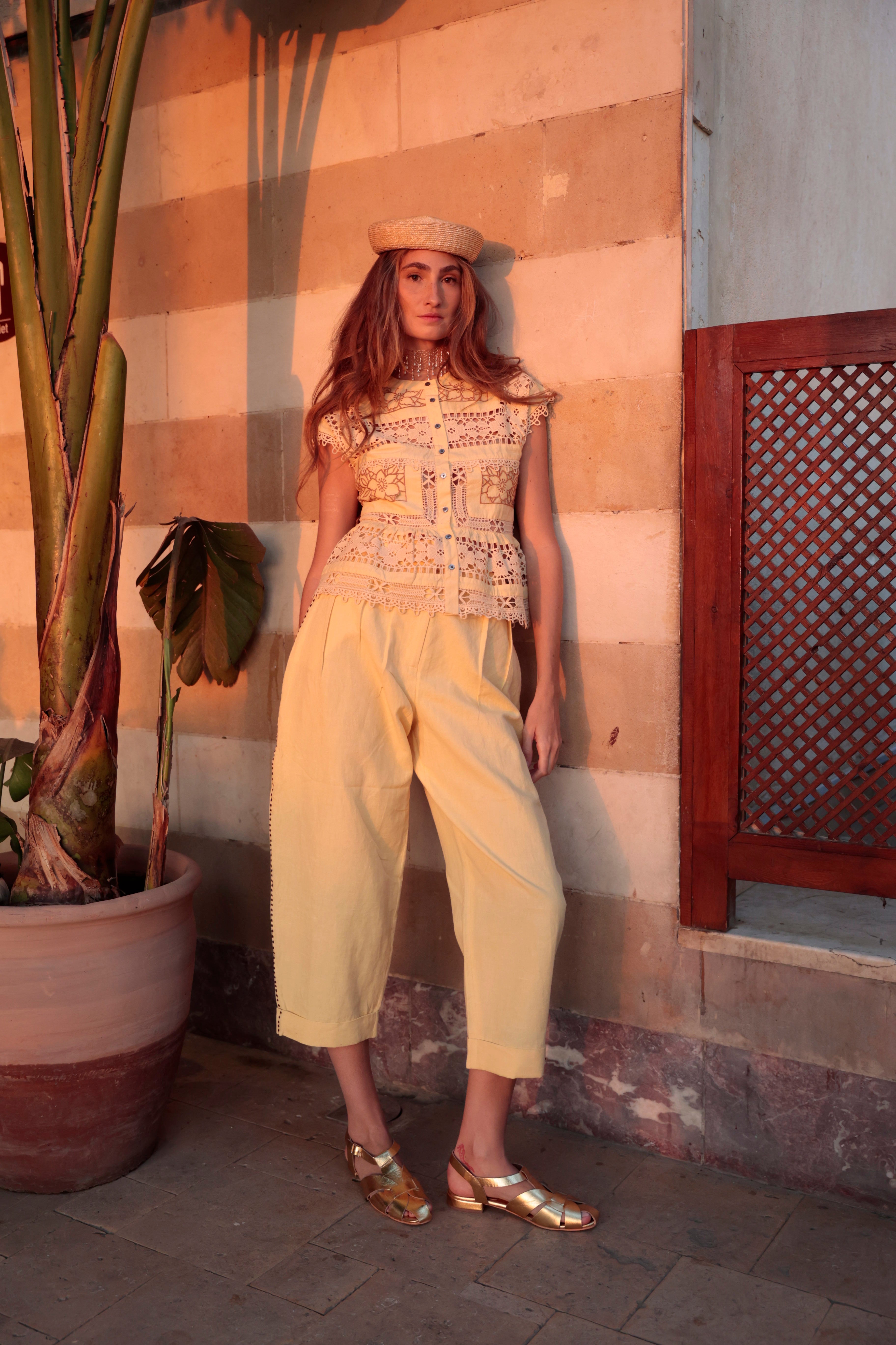 TOP SEA EMBROIDERY BUTTER