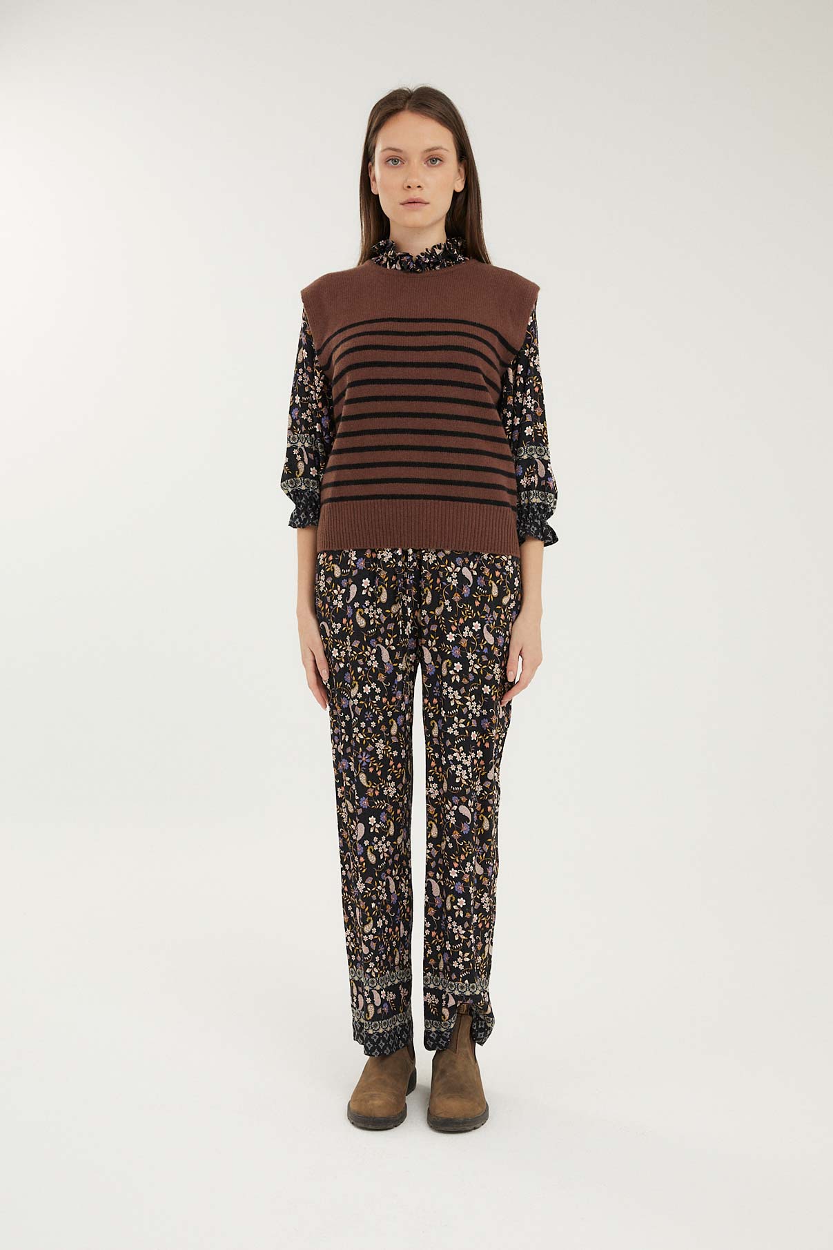 STRIPED KNITTED BROWN WAISTCOAT