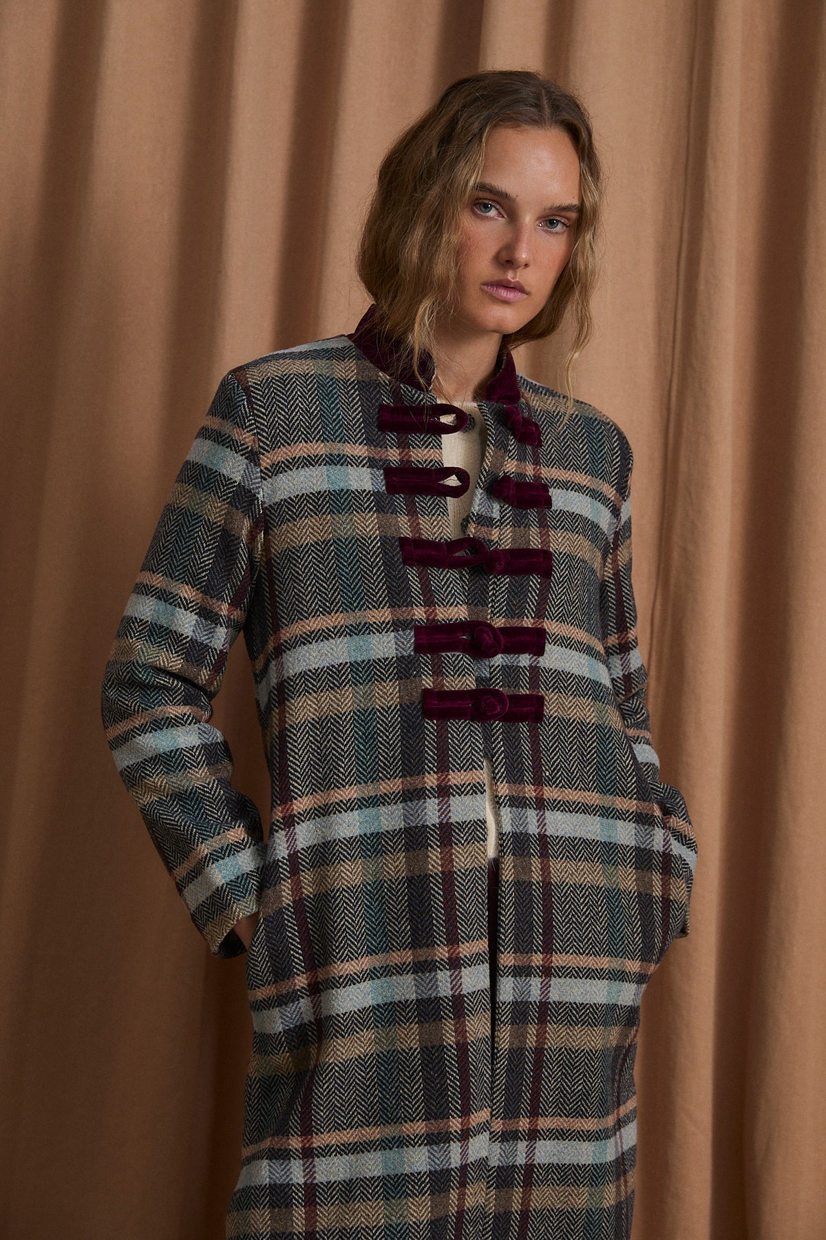 CHINISKI COTSWOLDS BLUE COAT