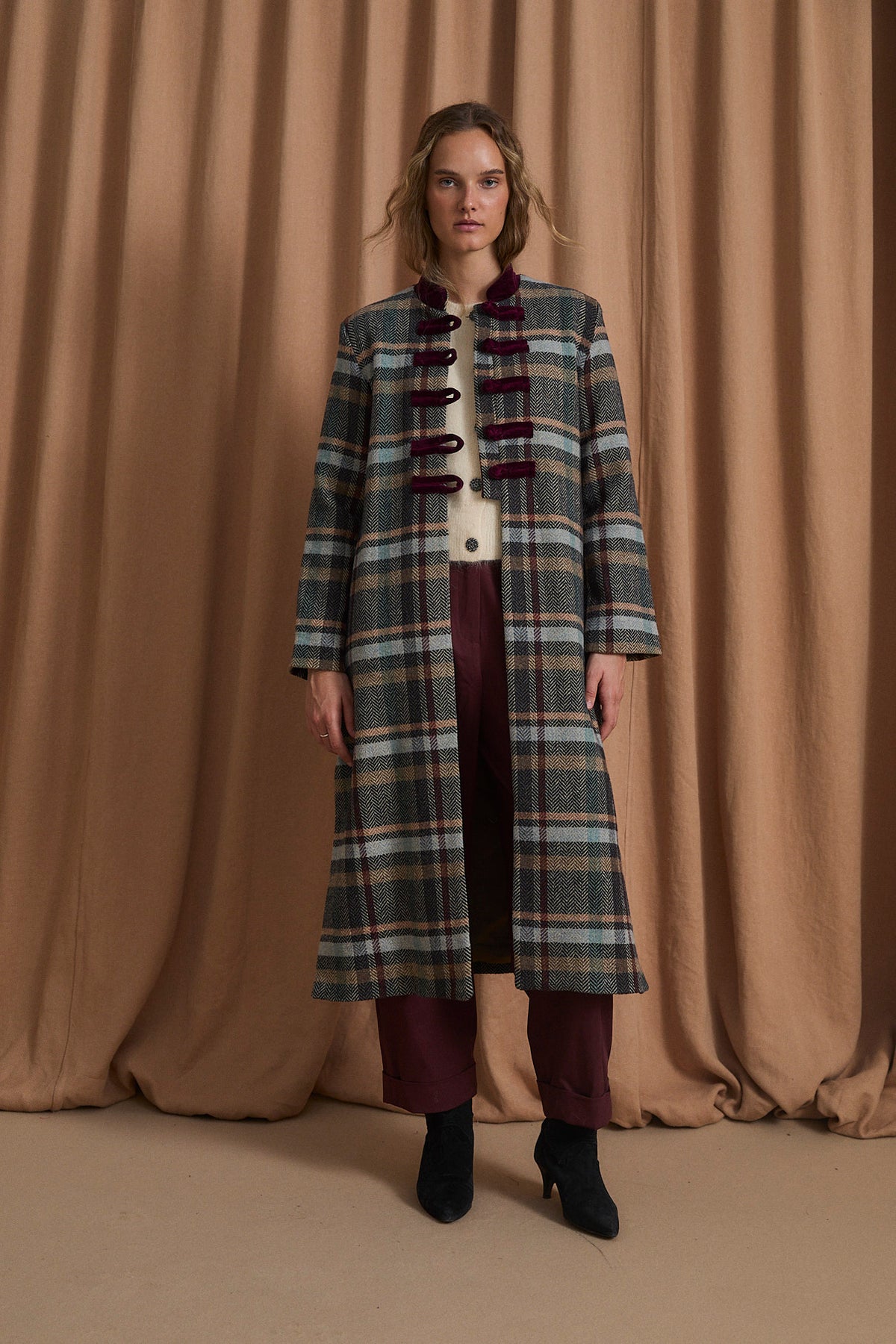 CHINISKI COTSWOLDS BLUE COAT
