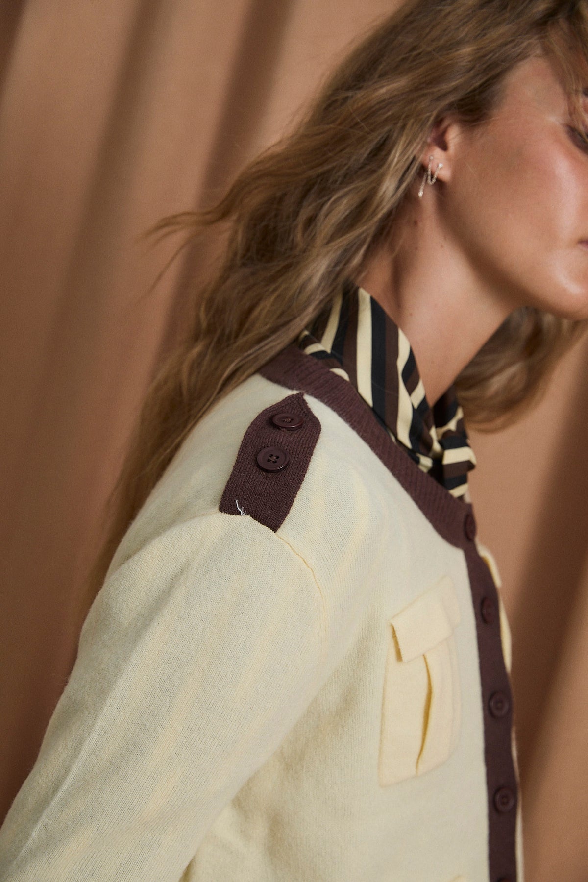 CHAQUETA MILITAR PUNTO MANTEQUILLA