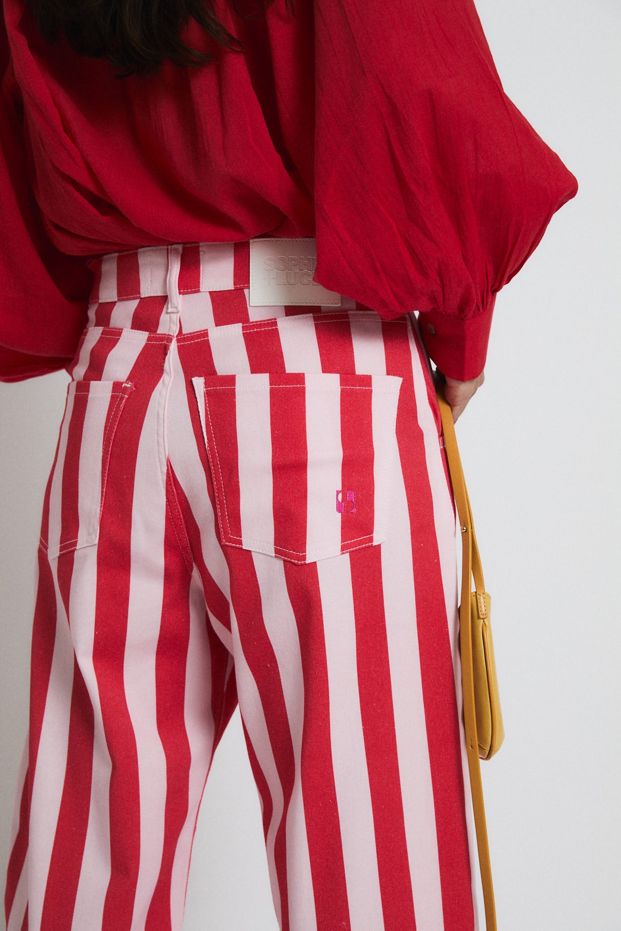 JEANS BOYFRIEND BARRAS ROJO