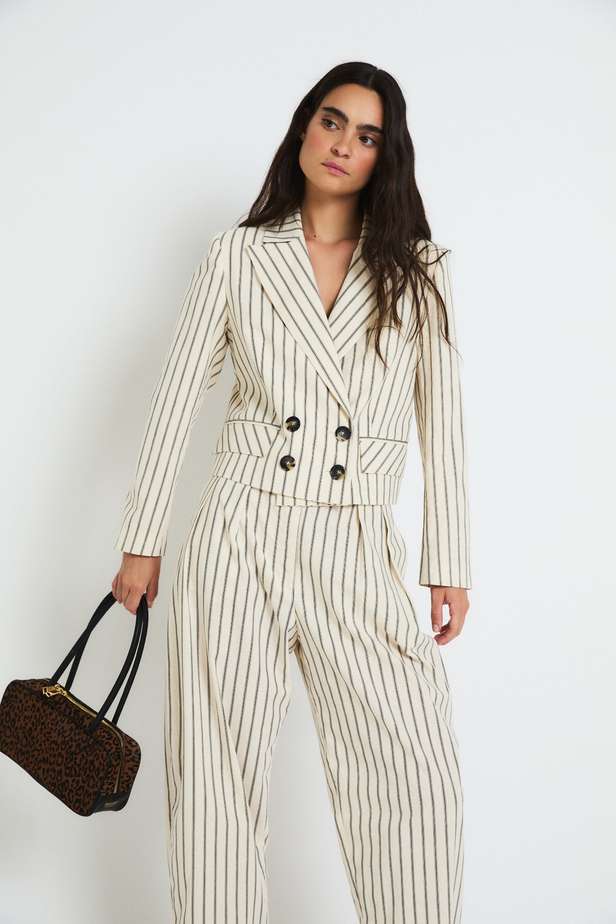 TOTAL LOOK SPENCER RAYA NEGRO