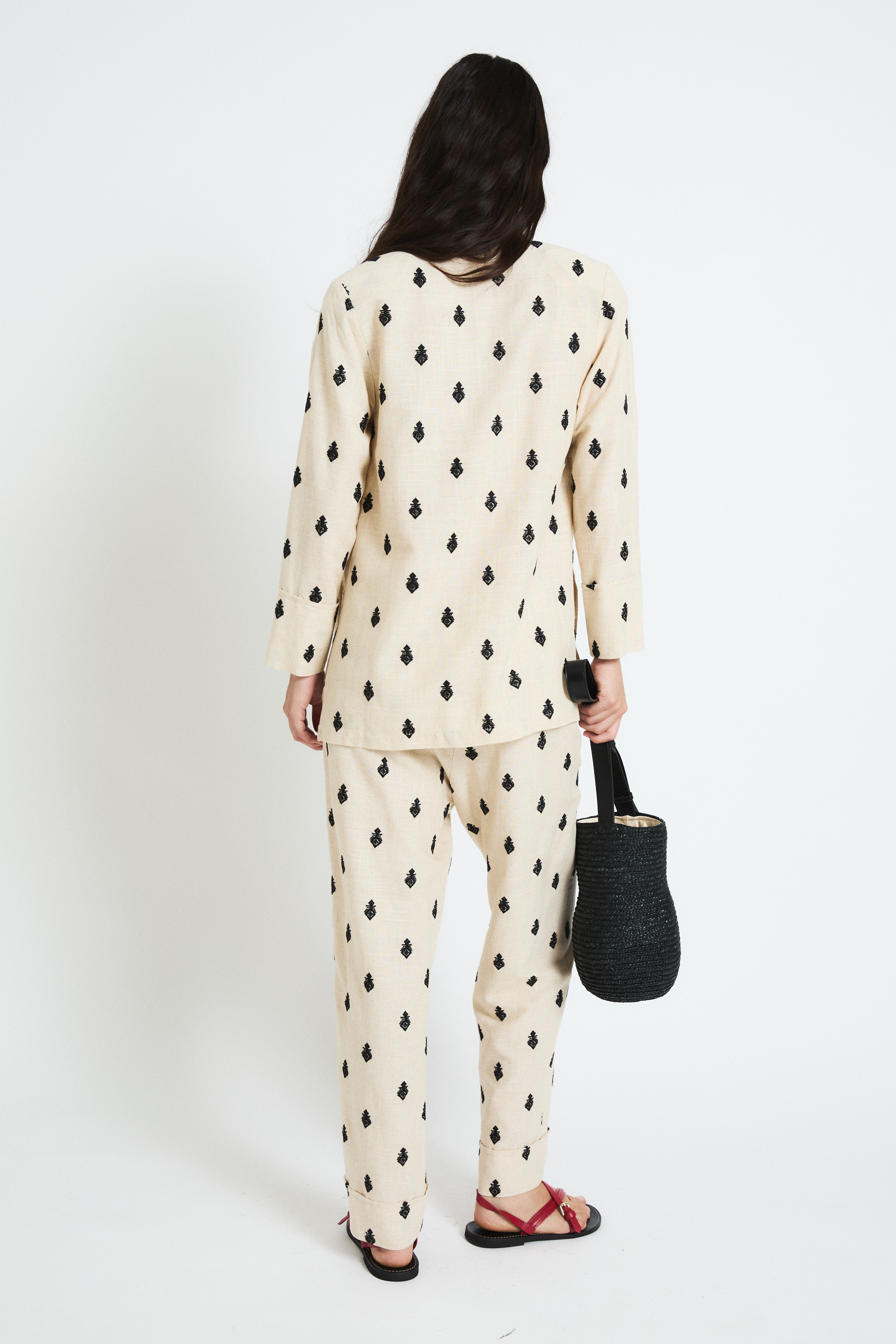 TOTAL LOOK ICON BORDADO BEIGE