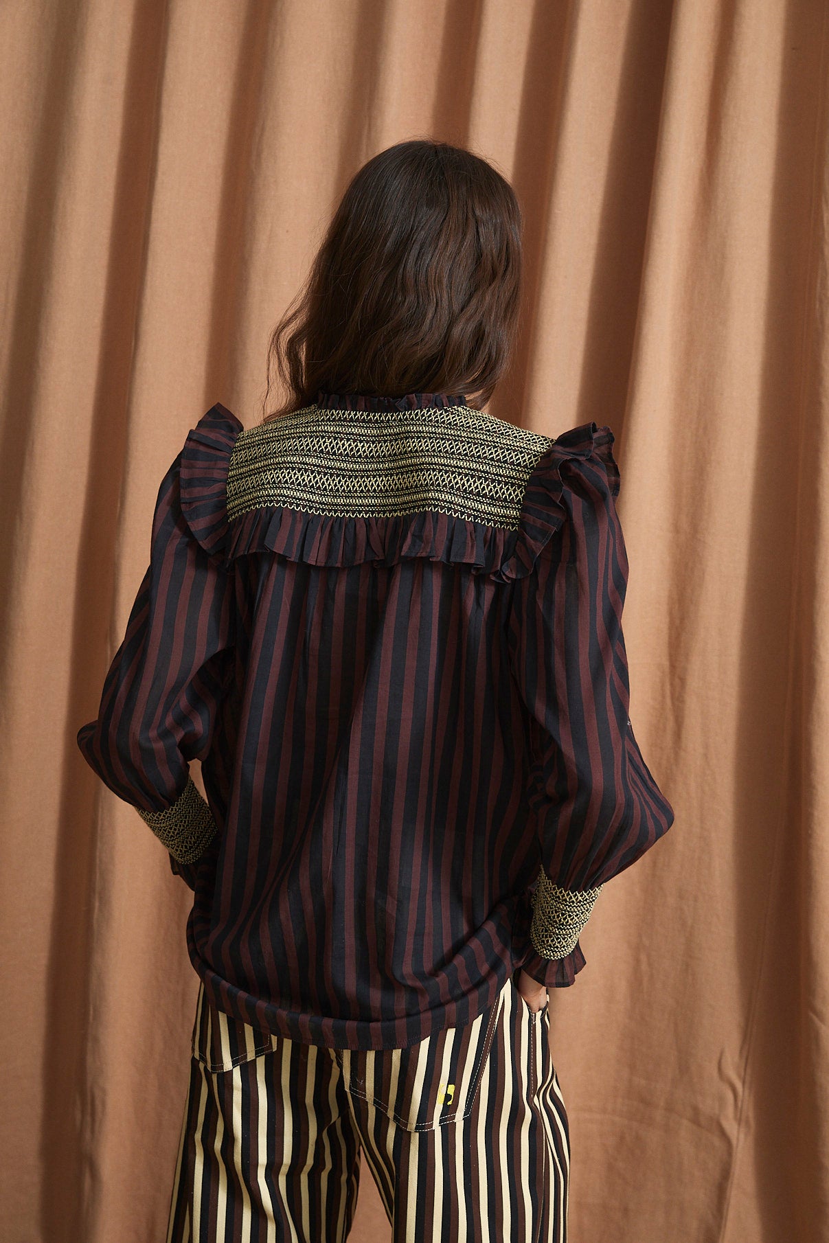 BLUSA CONCHITA LINEAS CHOCOLATE