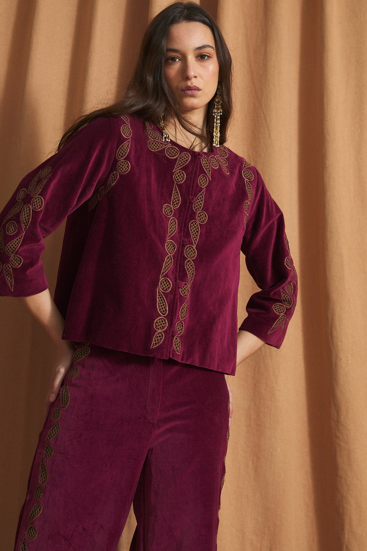 TOTAL LOOK ROSE VELVET BURGUNDY