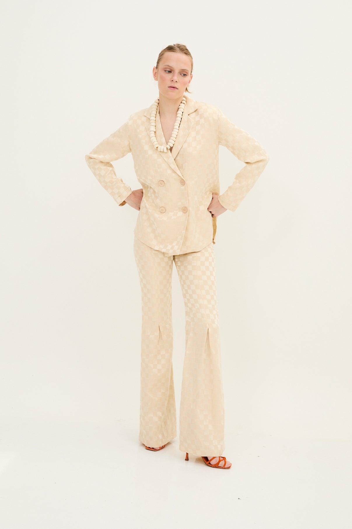 CHAQUETA ICON DAMA CREMA