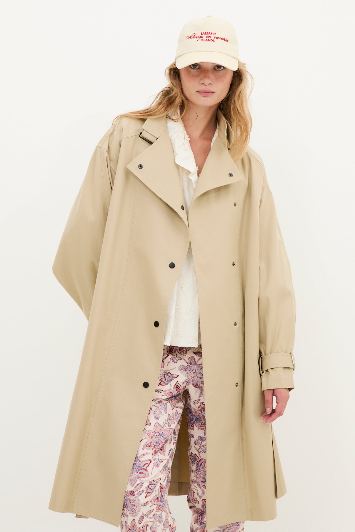 LU BEIGE TRENCH COAT