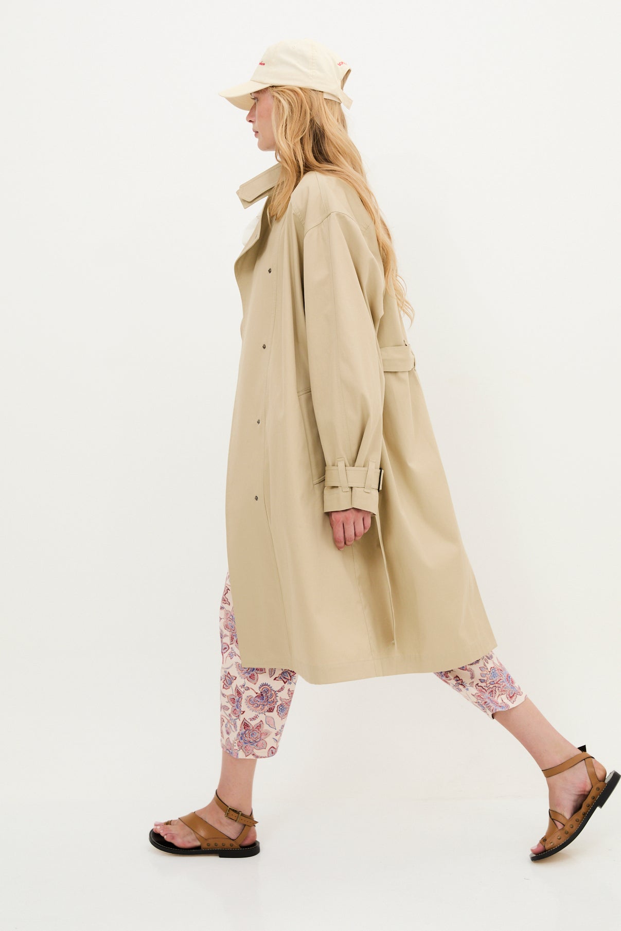 LU BEIGE TRENCH COAT