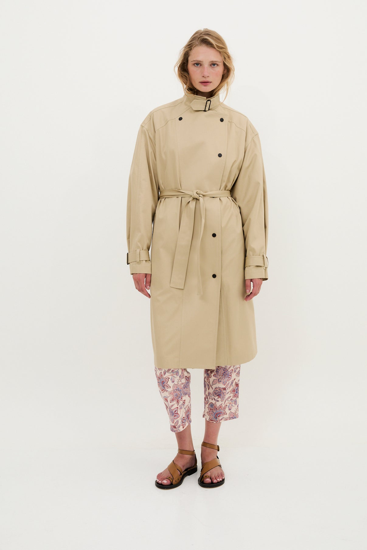 LU BEIGE TRENCH COAT