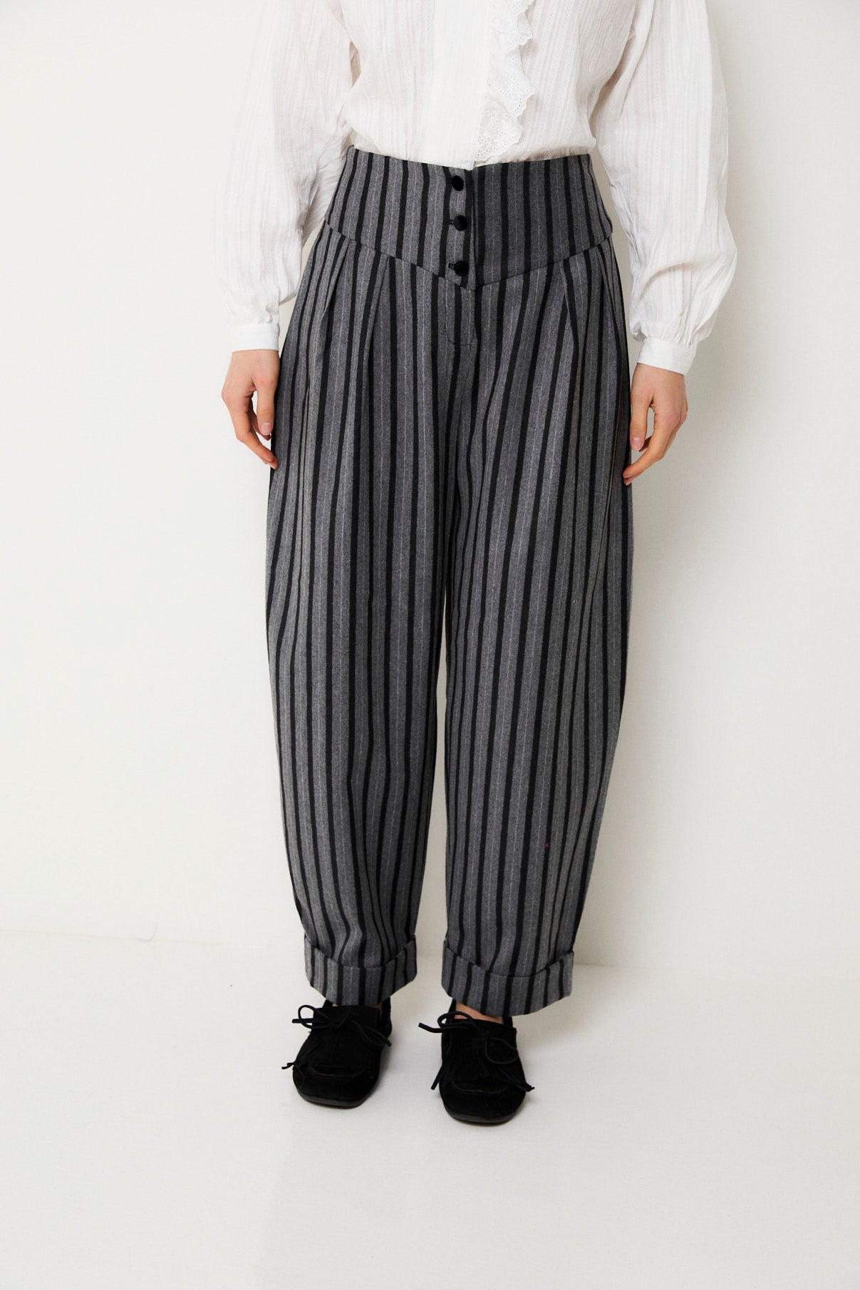 PANTALON PEPE RAYAS GRIS