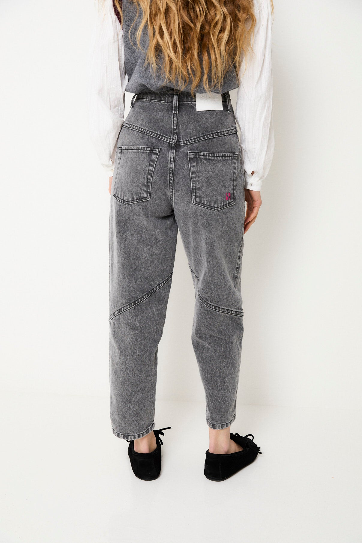 JEANS CORTES BLEACH GRIS