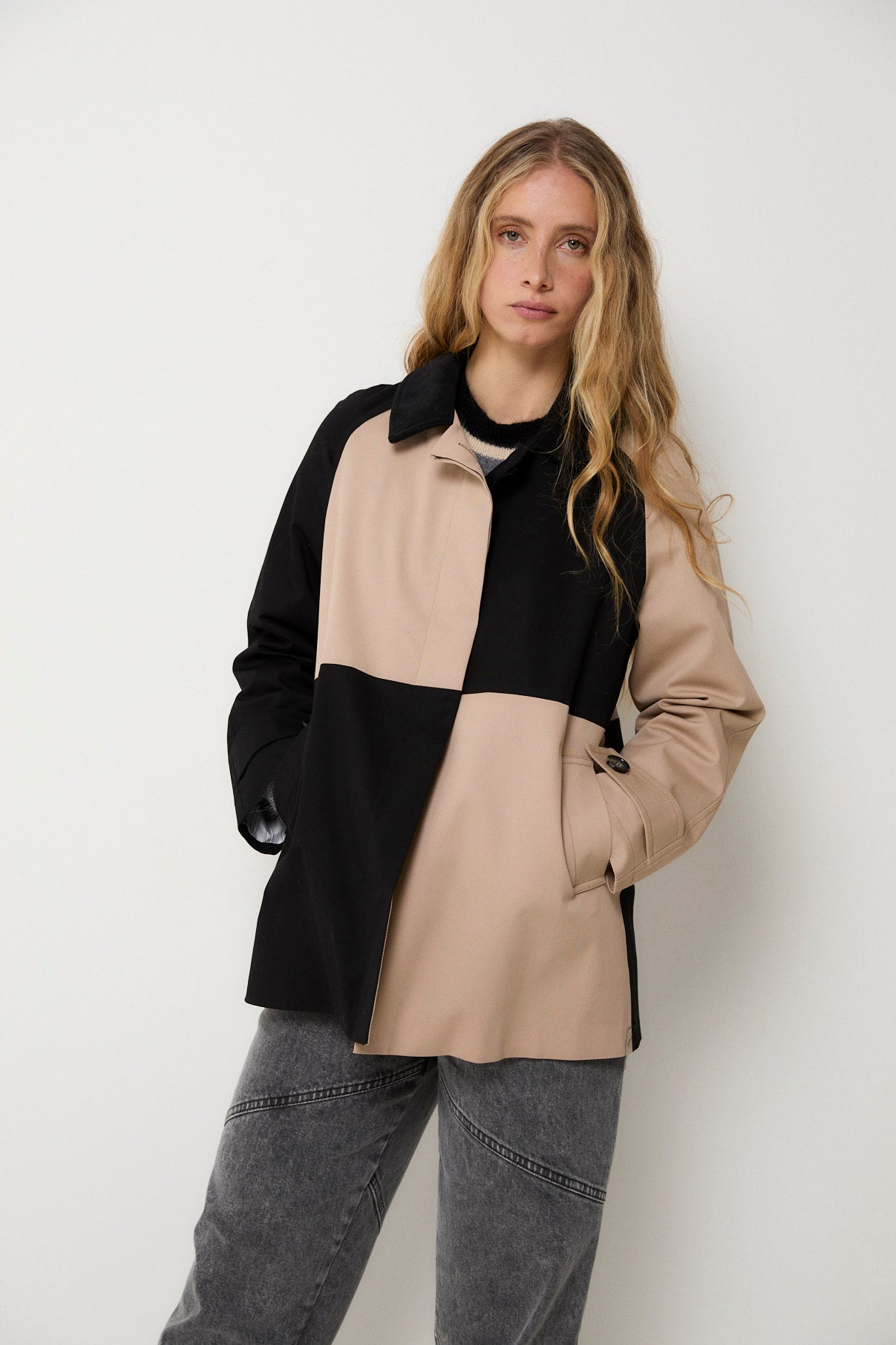 DAMERO CHECKED BEIGE TRENCH COAT