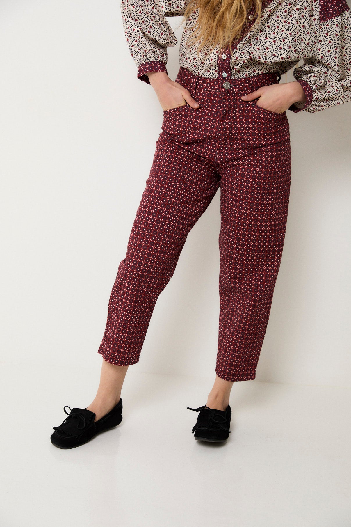 CORSE CORBATERO BURGUNDY JEANS