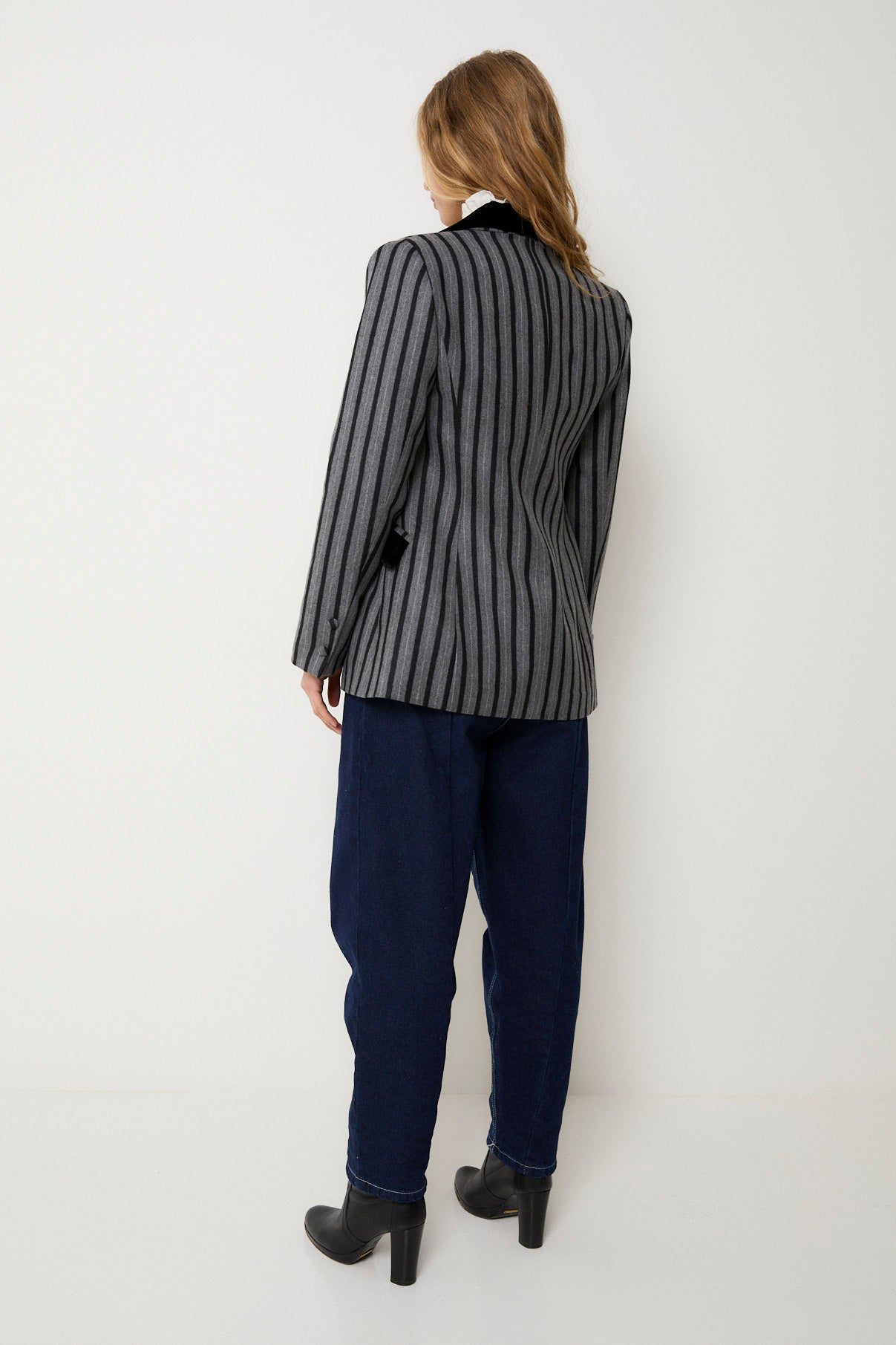 BLAZER ANA RAYAS GRIS