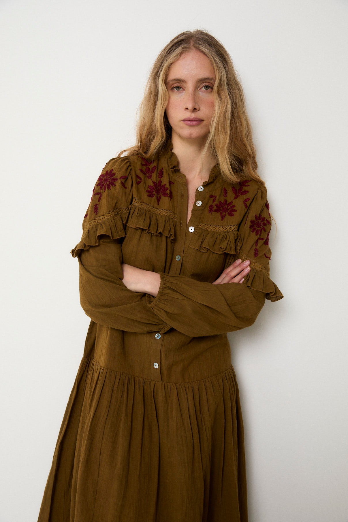 VESTIDO TRUJILLO EMBROIDERY KAKI