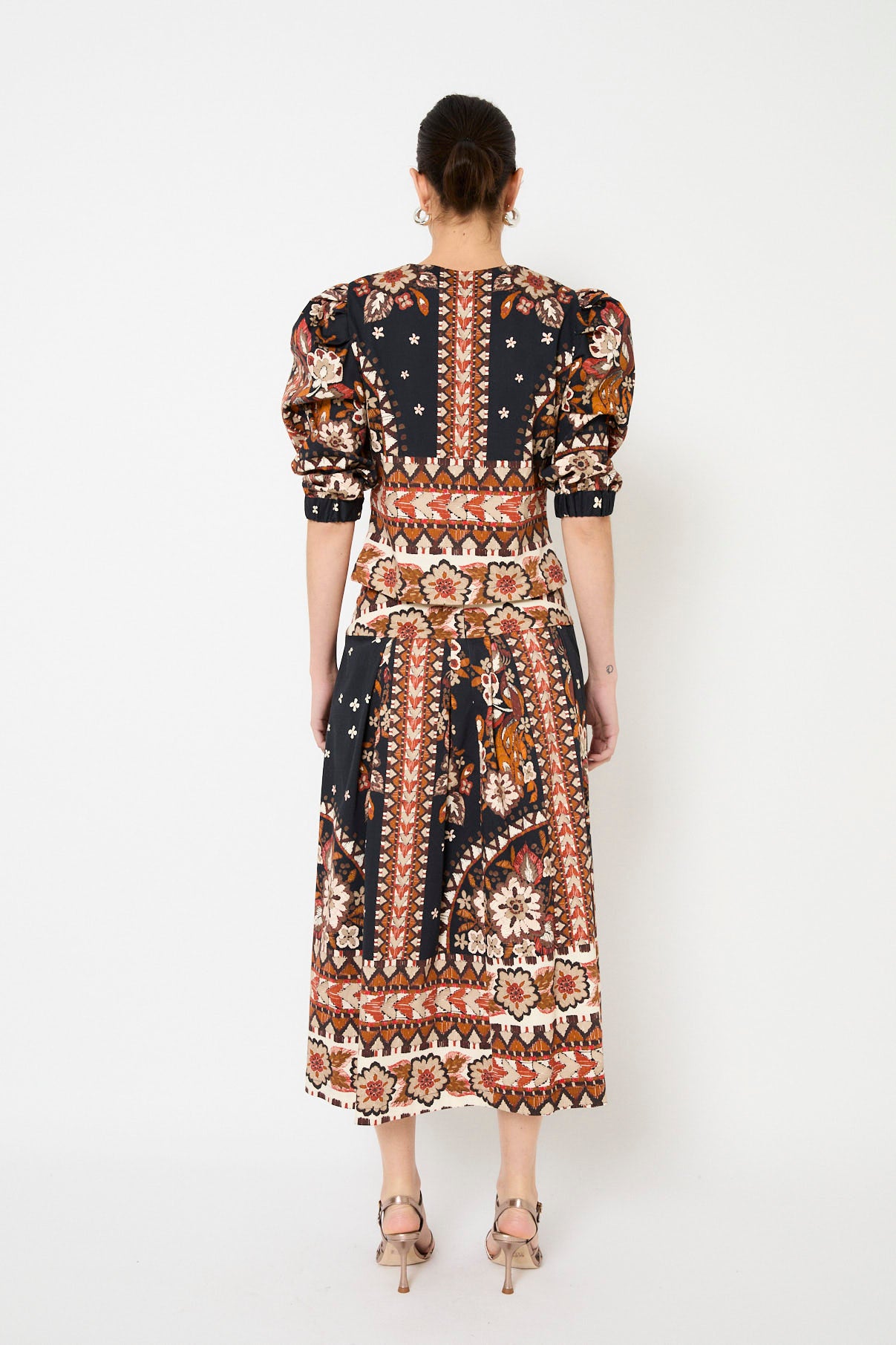 TOTAL LOOK FAROL CENEFA NEGRO