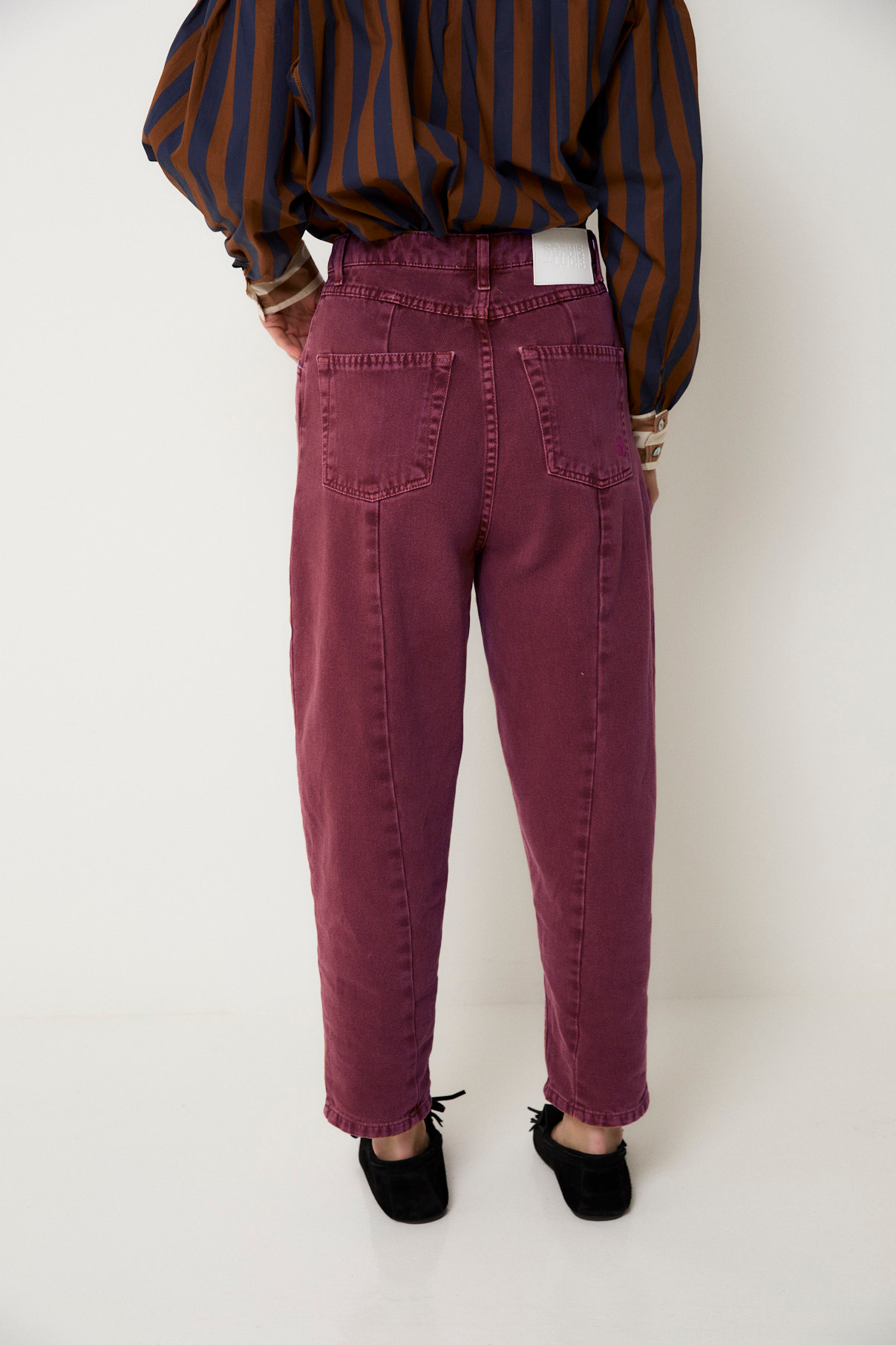 TACHAS CORSE BURGUNDY JEANS