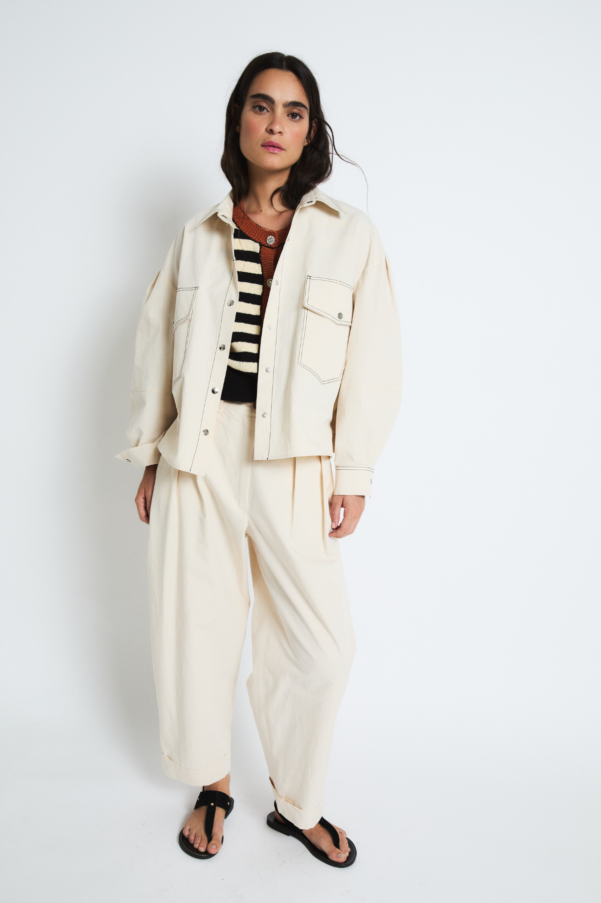 TOTAL LOOK PAULA SAFARI CRUDO