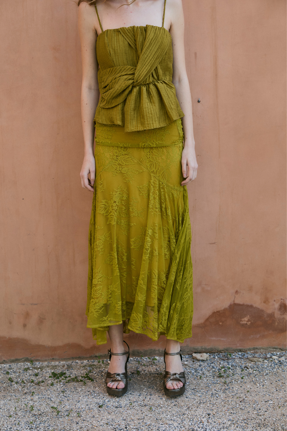 TOTAL LOOK LINDA ENCAJE OLIVA