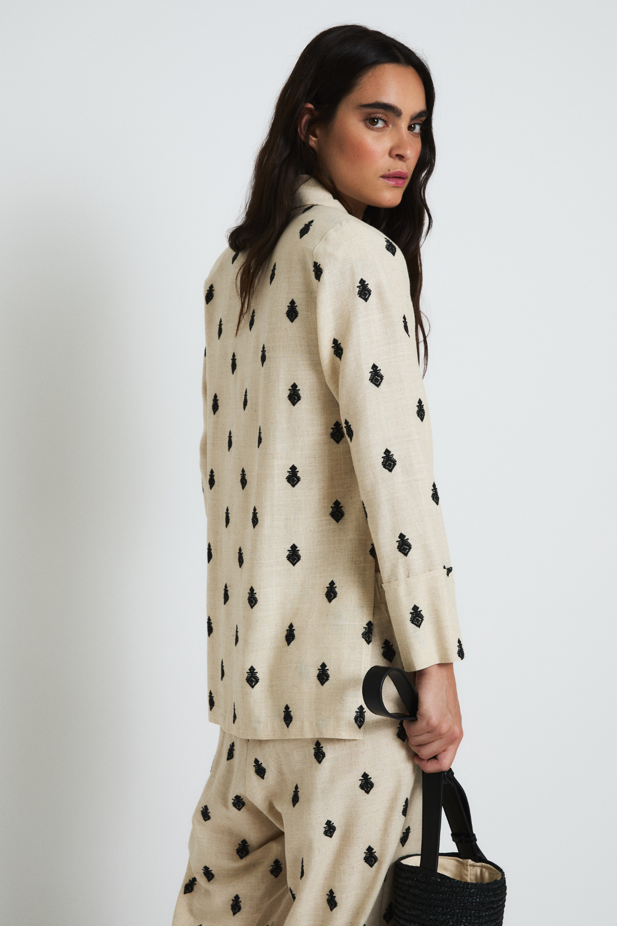 CHAQUETA ICON BORDADO BEIGE