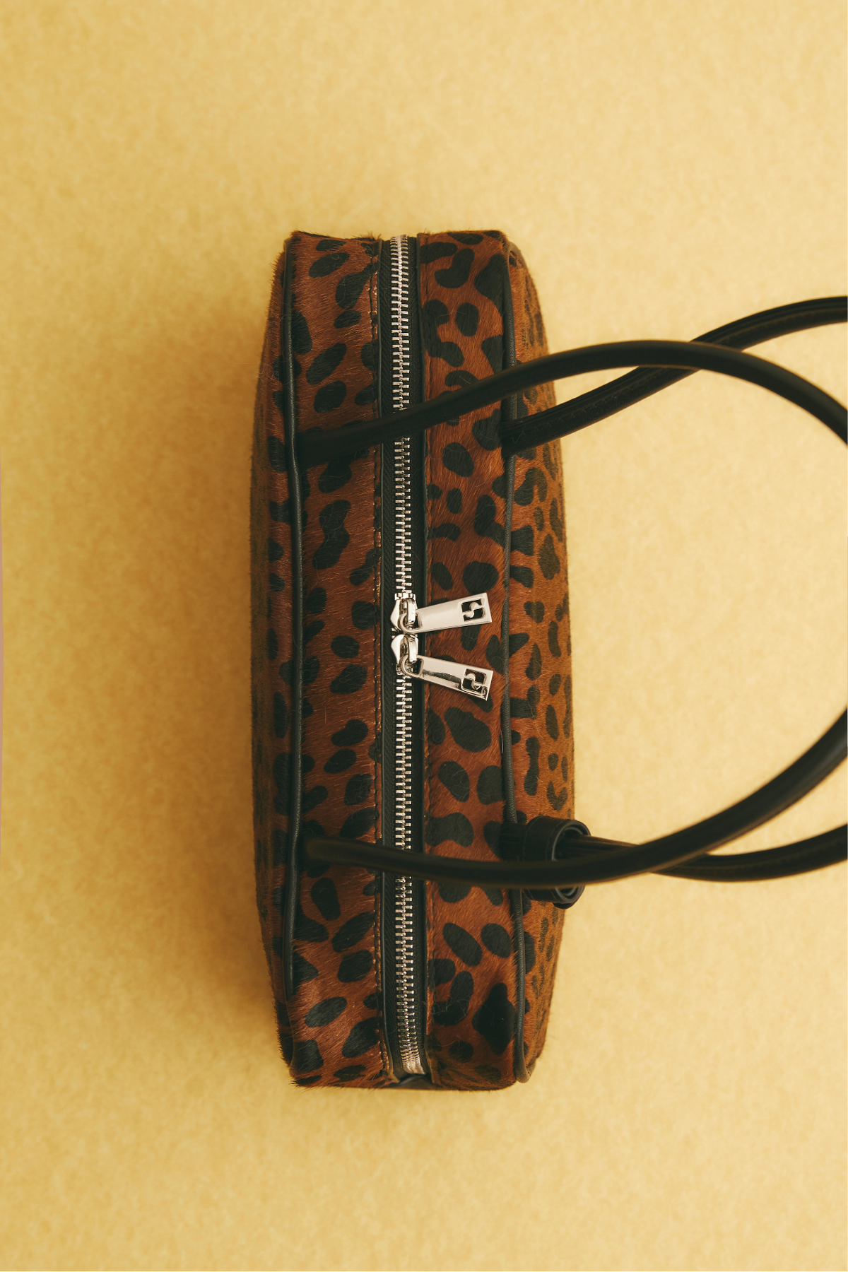 BOLSO BAGUETTE PIEL LEOPARDO