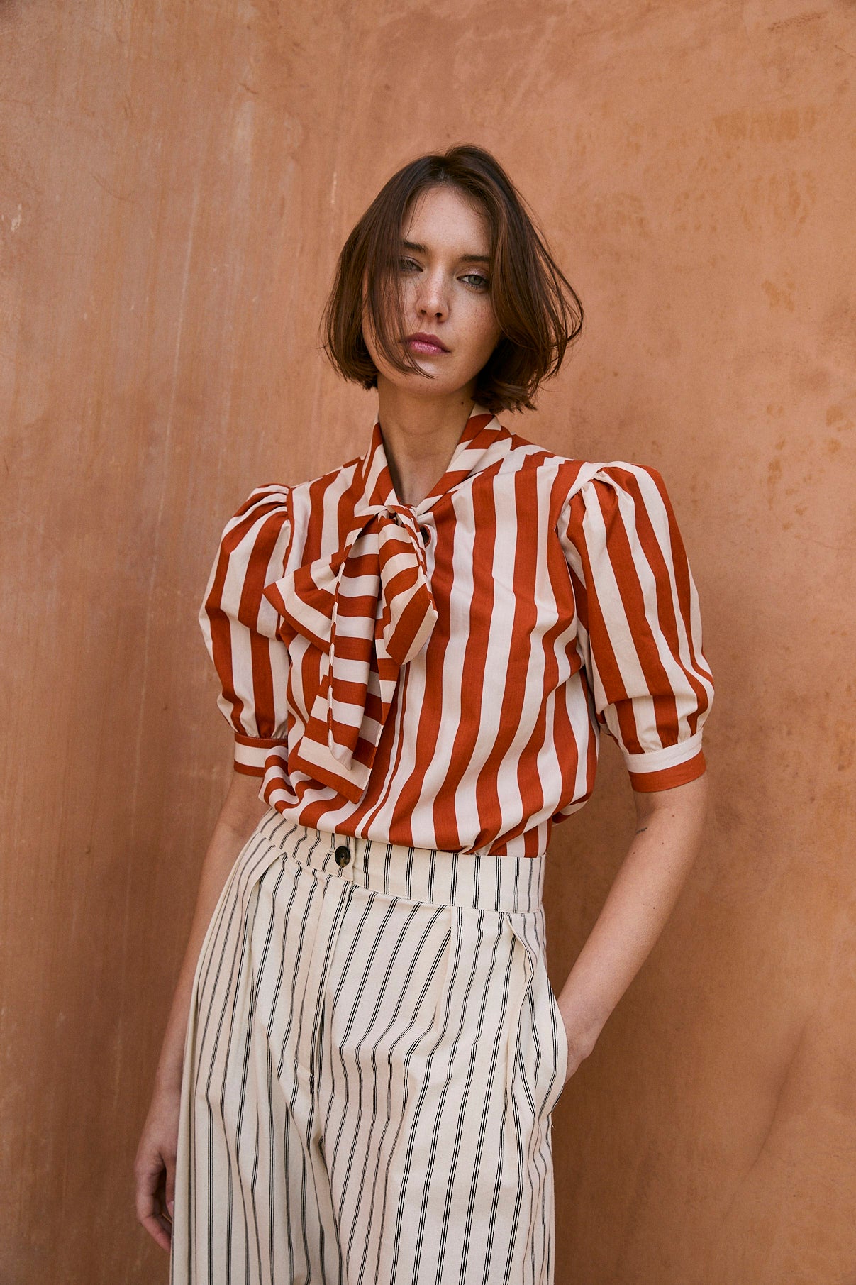 BLUSA LULU RAYAS TEJA