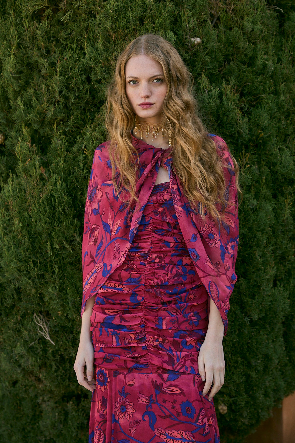 COHEN INDIANA MAGENTA CAPE