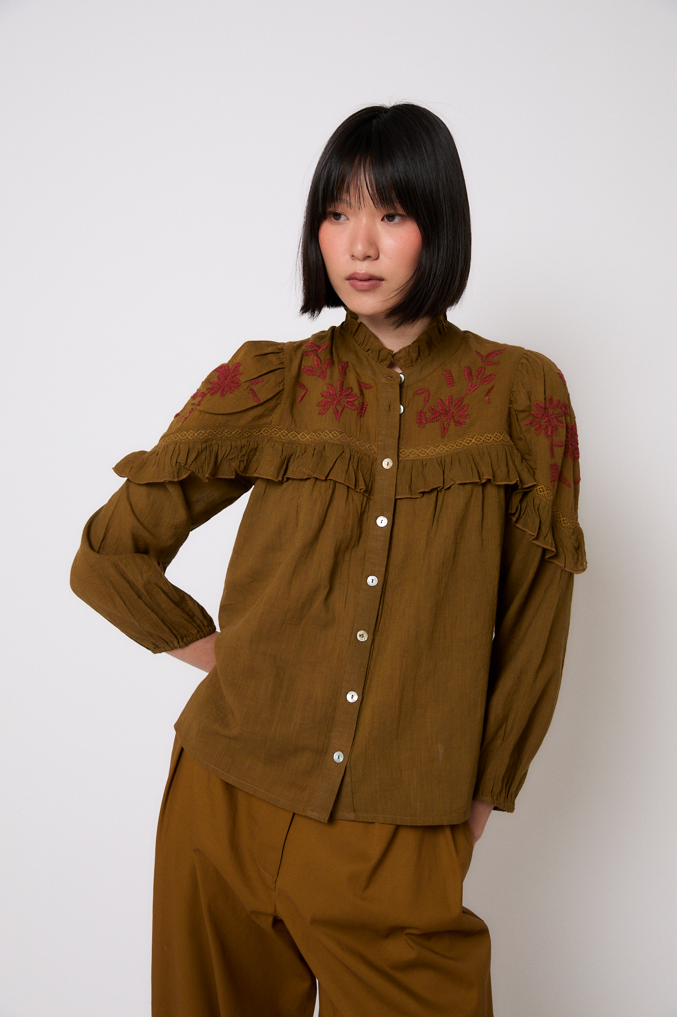 BLOUSE TRUJILLO BRODERIE KAKI