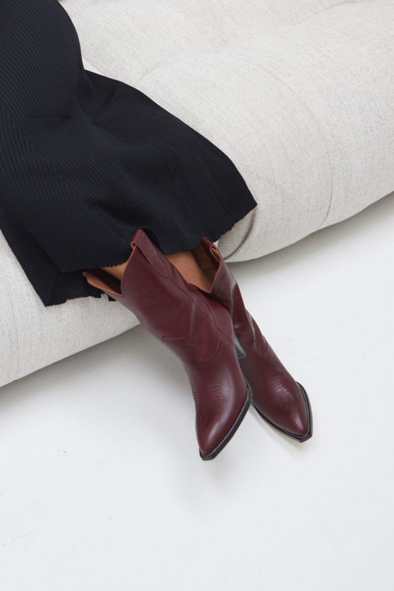 Burgundy cowboy heeled ankle boots Sophie and Lucie
