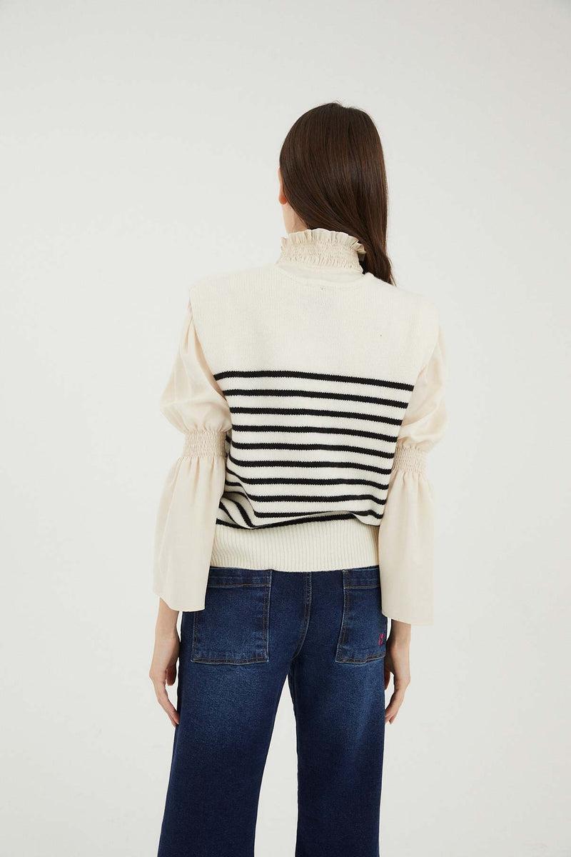 WHITE KNITTED STRIPED WAISTCOAT