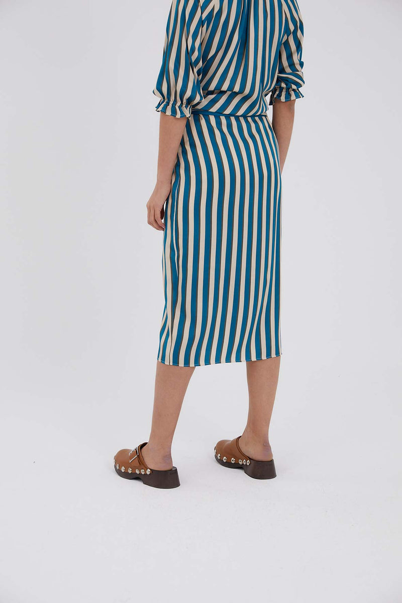 BLUE STRIPED WRAP-AROUND TOTAL LOOK