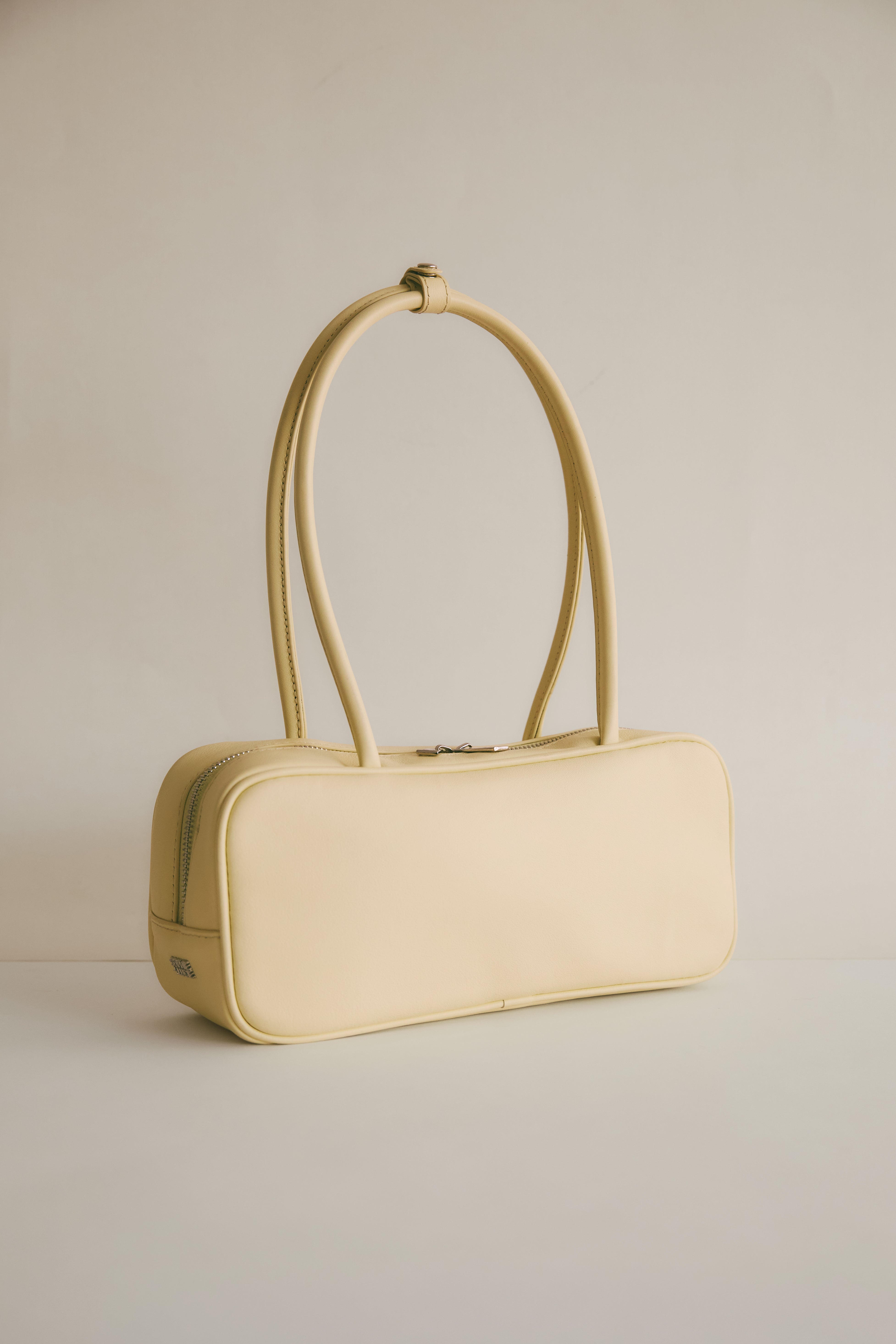 BOLSO BAGUETTE PIEL VAINILLA
