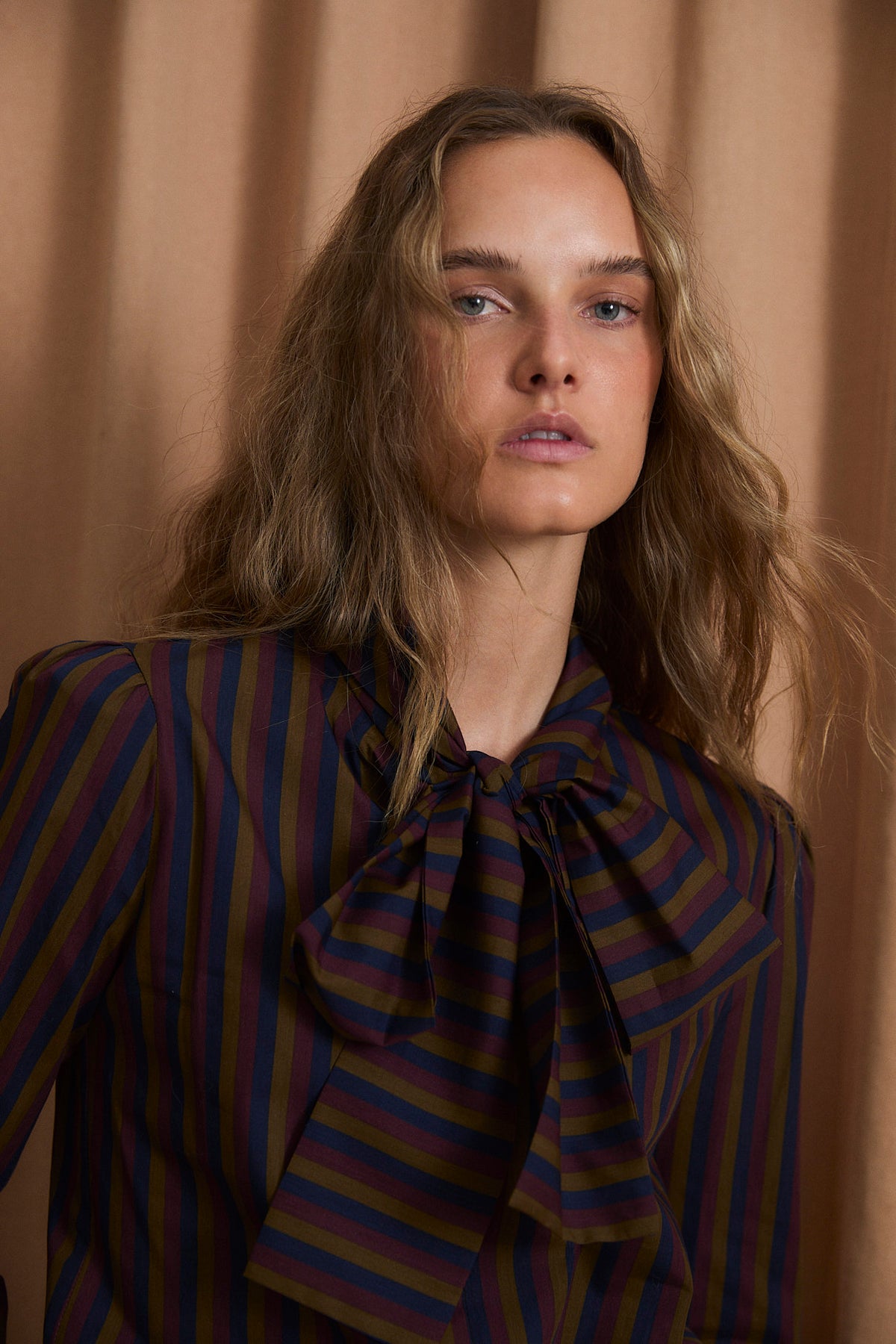 BLUSA LAZO TRIO BURGUNDY