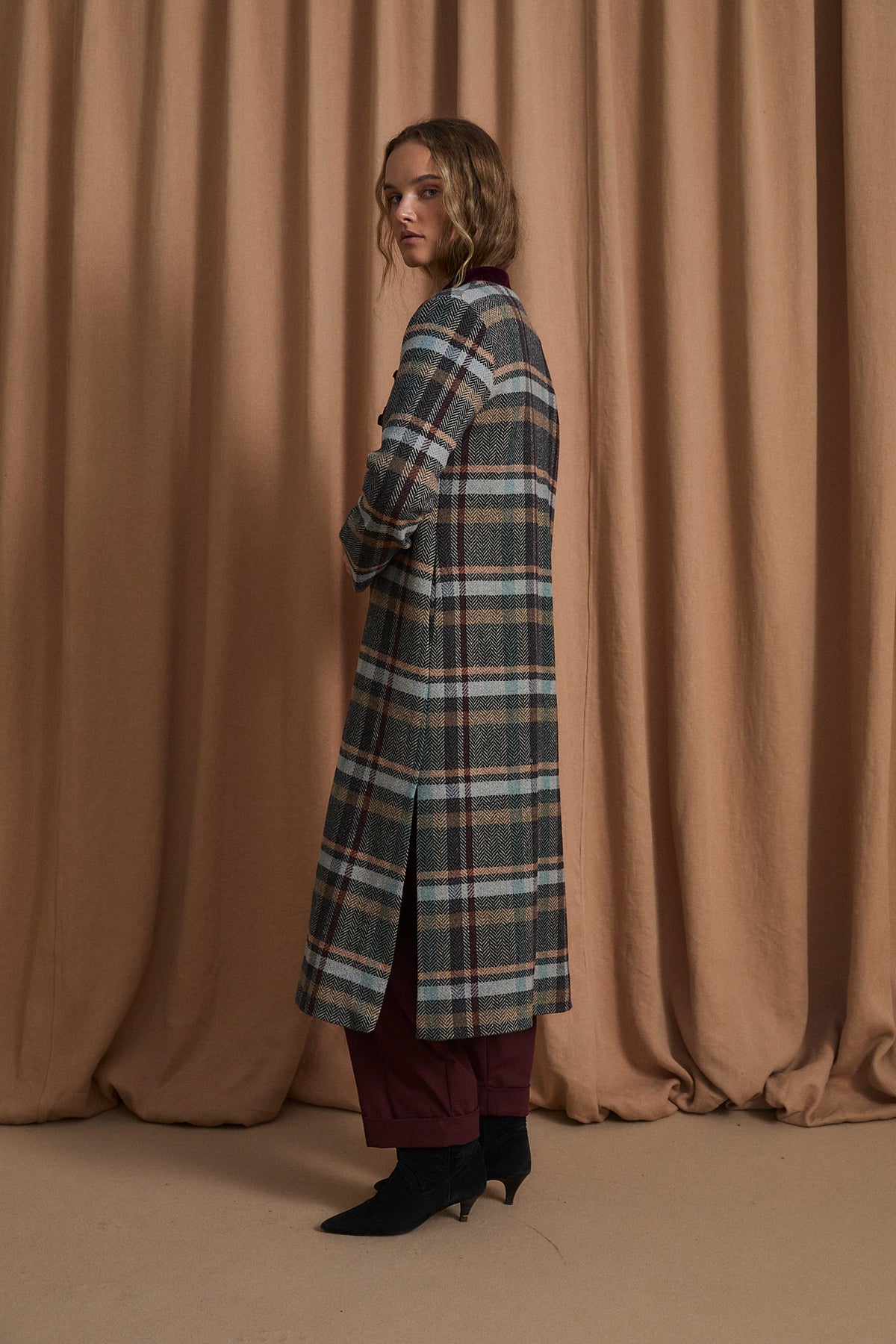 CHINISKI COTSWOLDS BLUE COAT