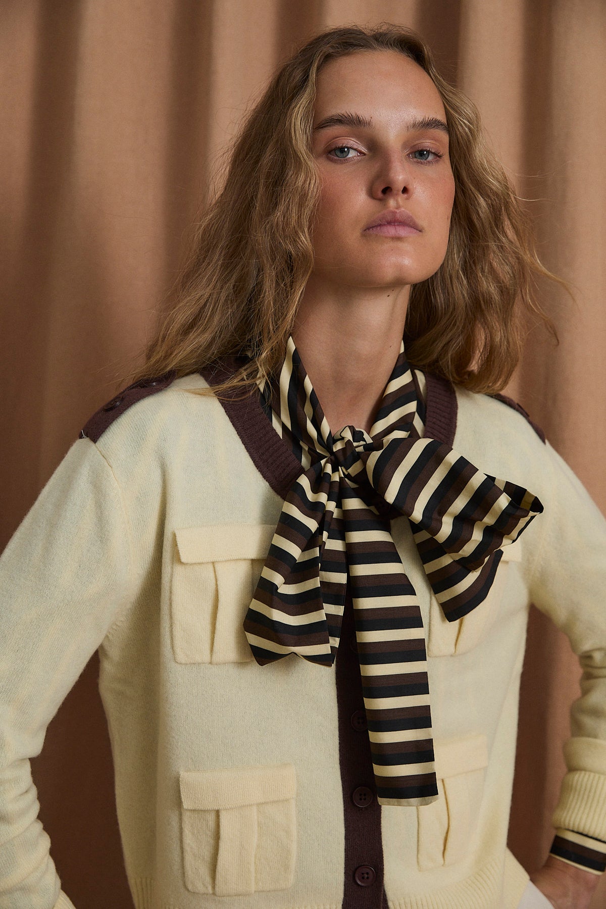 CHAQUETA MILITAR PUNTO MANTEQUILLA
