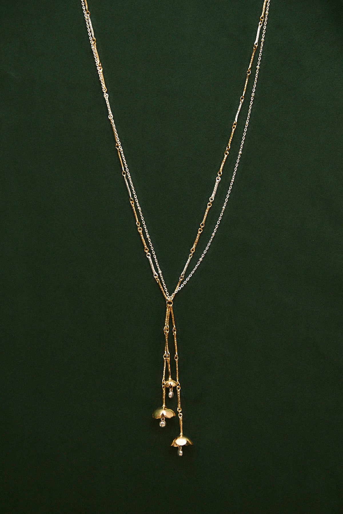 LARGO CAMPANILLA GOLD NECKLACE