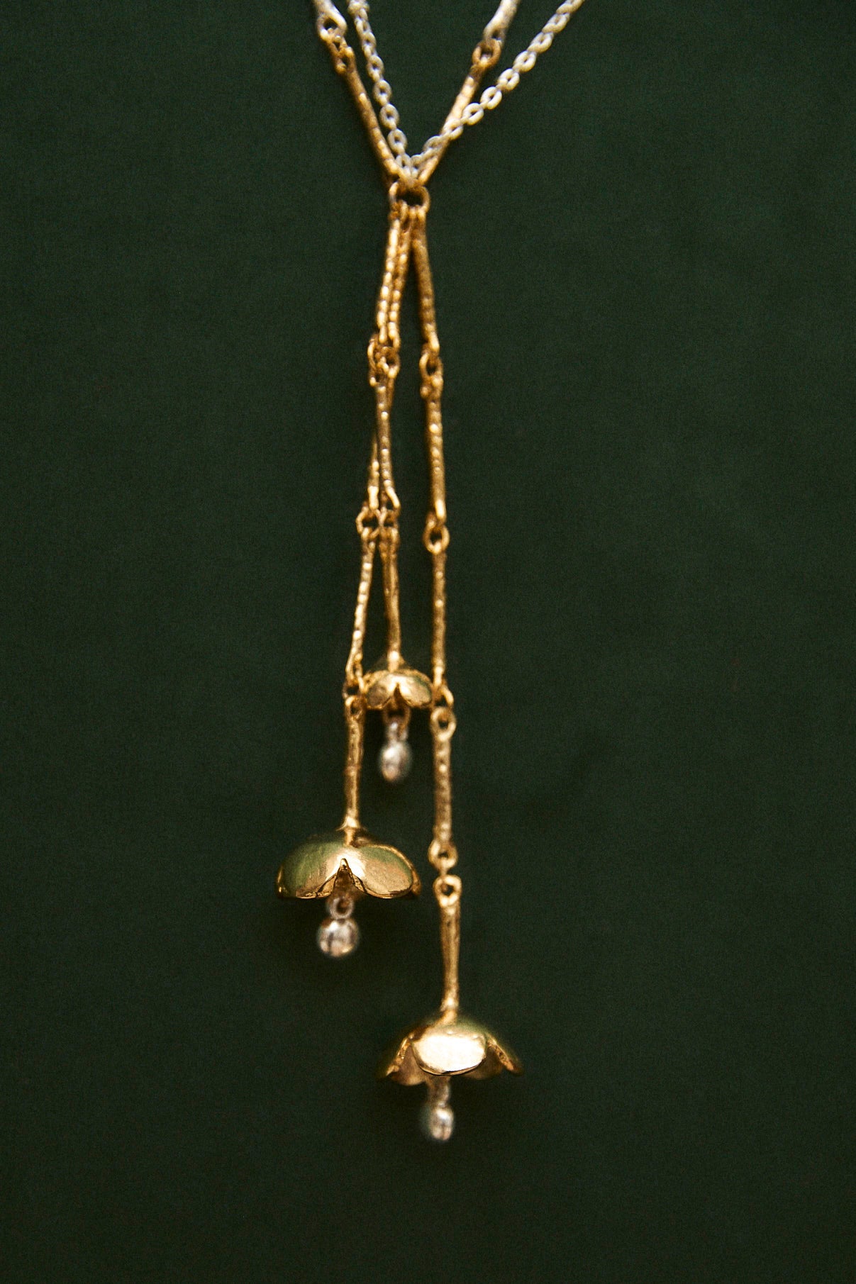 LARGO CAMPANILLA GOLD NECKLACE