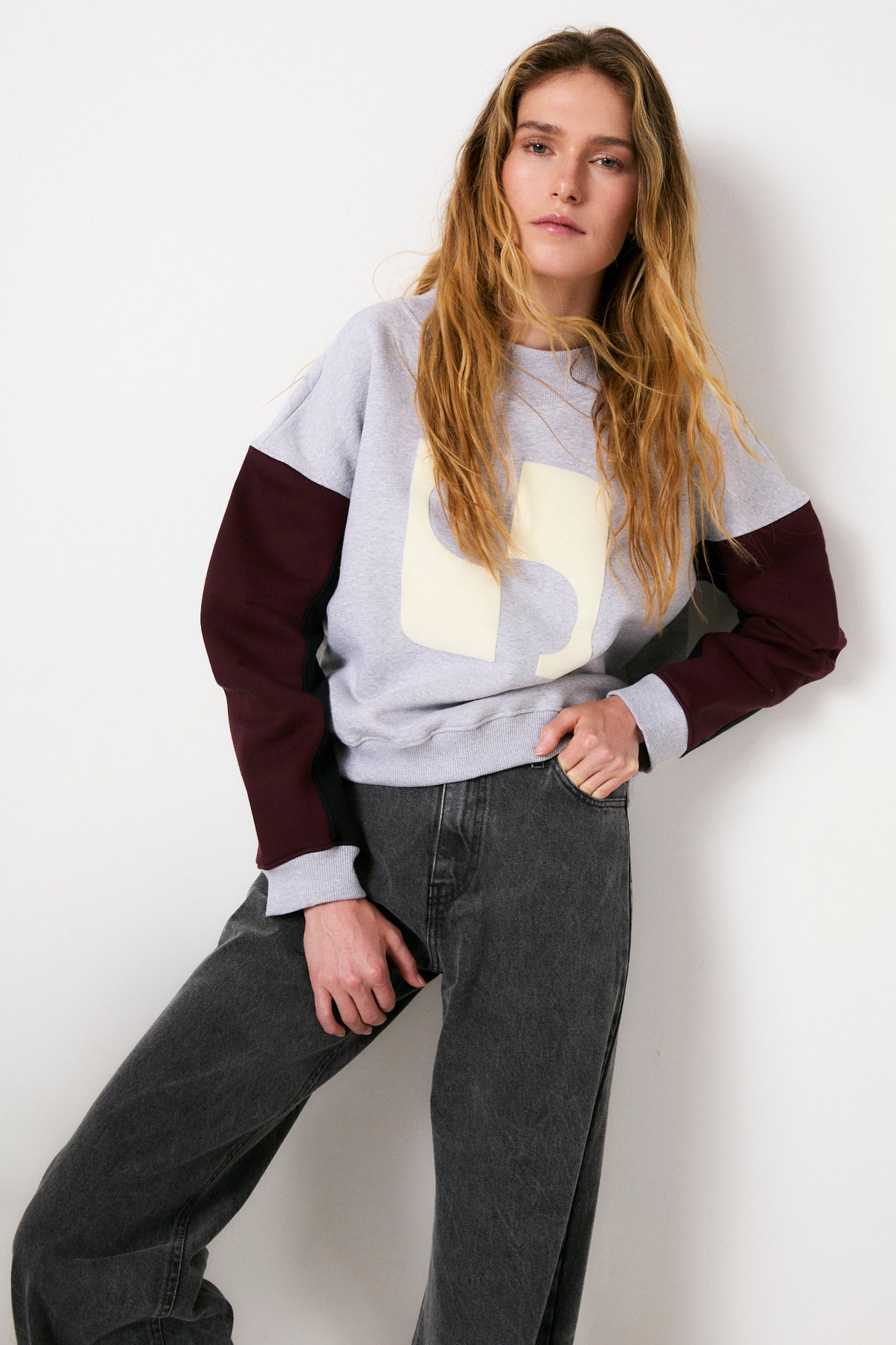 SUDADERA BUDYTRI FELPA GRIS