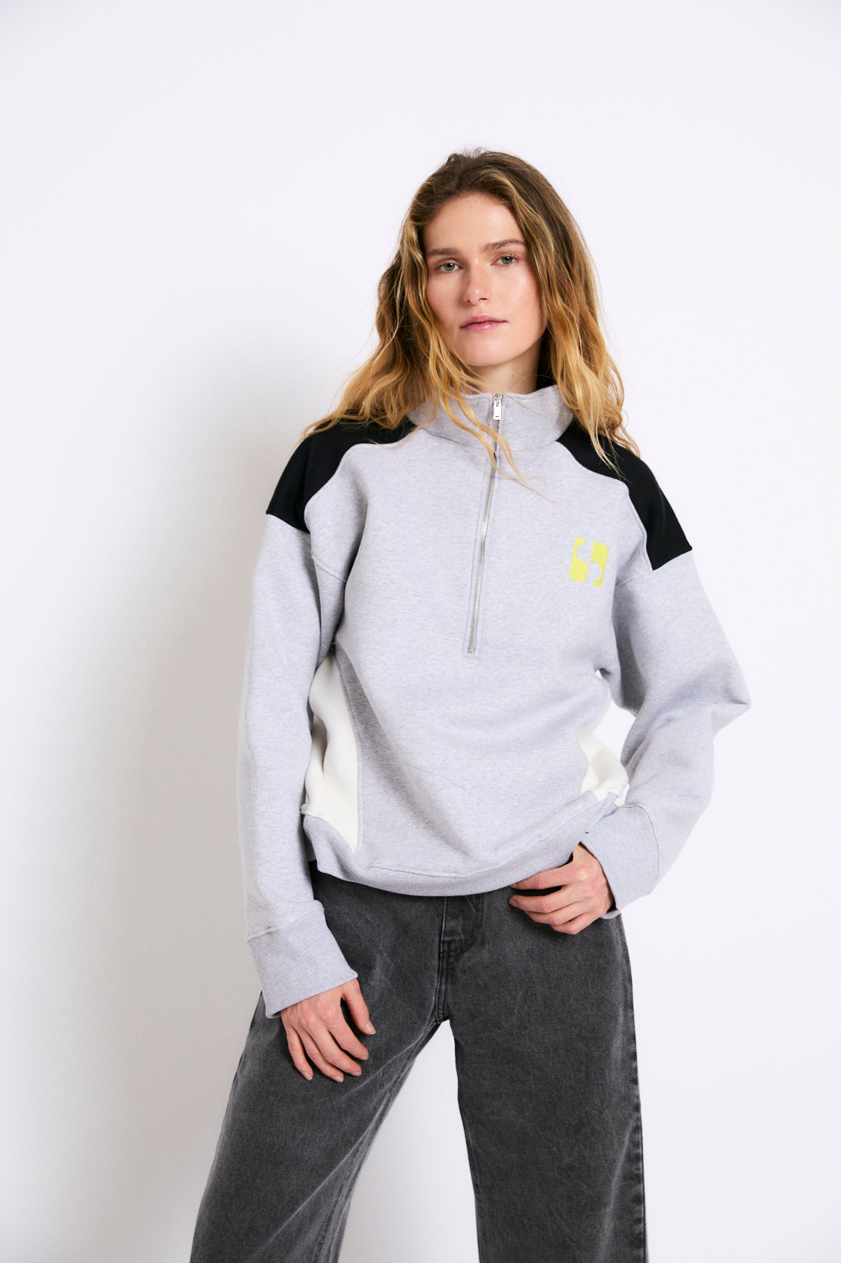 SUDADERA SPORTY FELPA GRIS