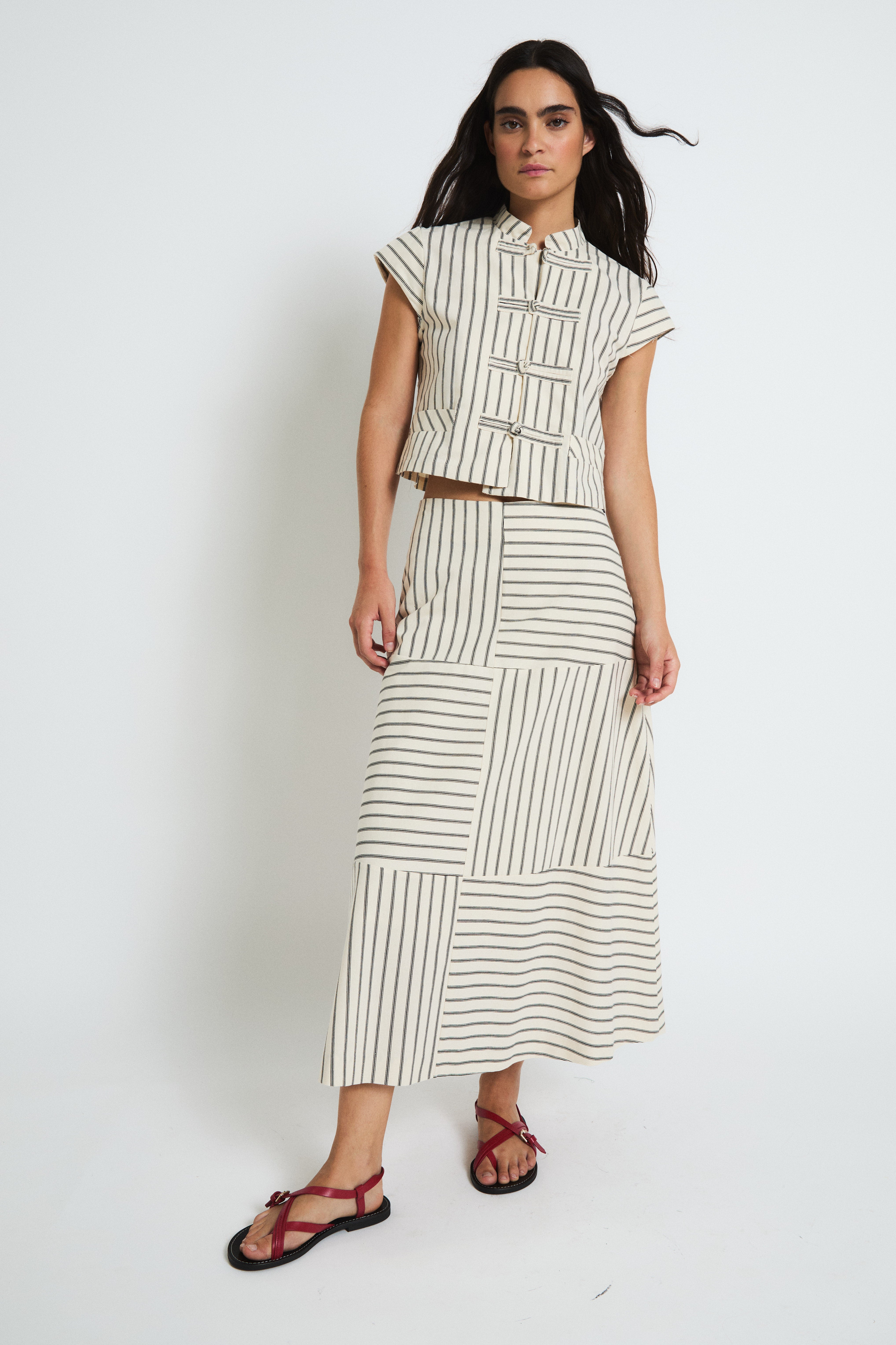 FALDA DAMERO RAYA NEGRO