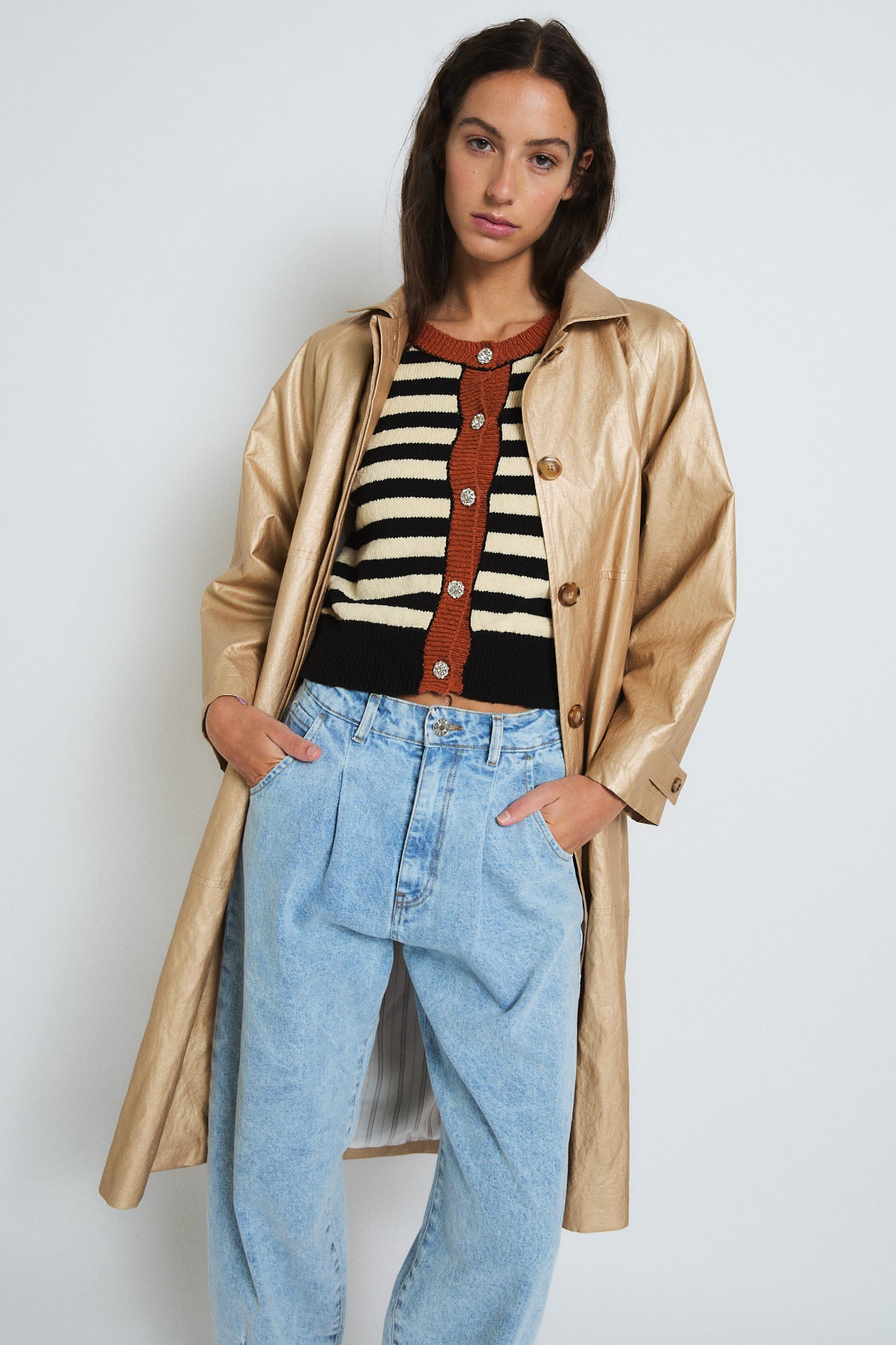 GABARDINA ORO METAL DORADO