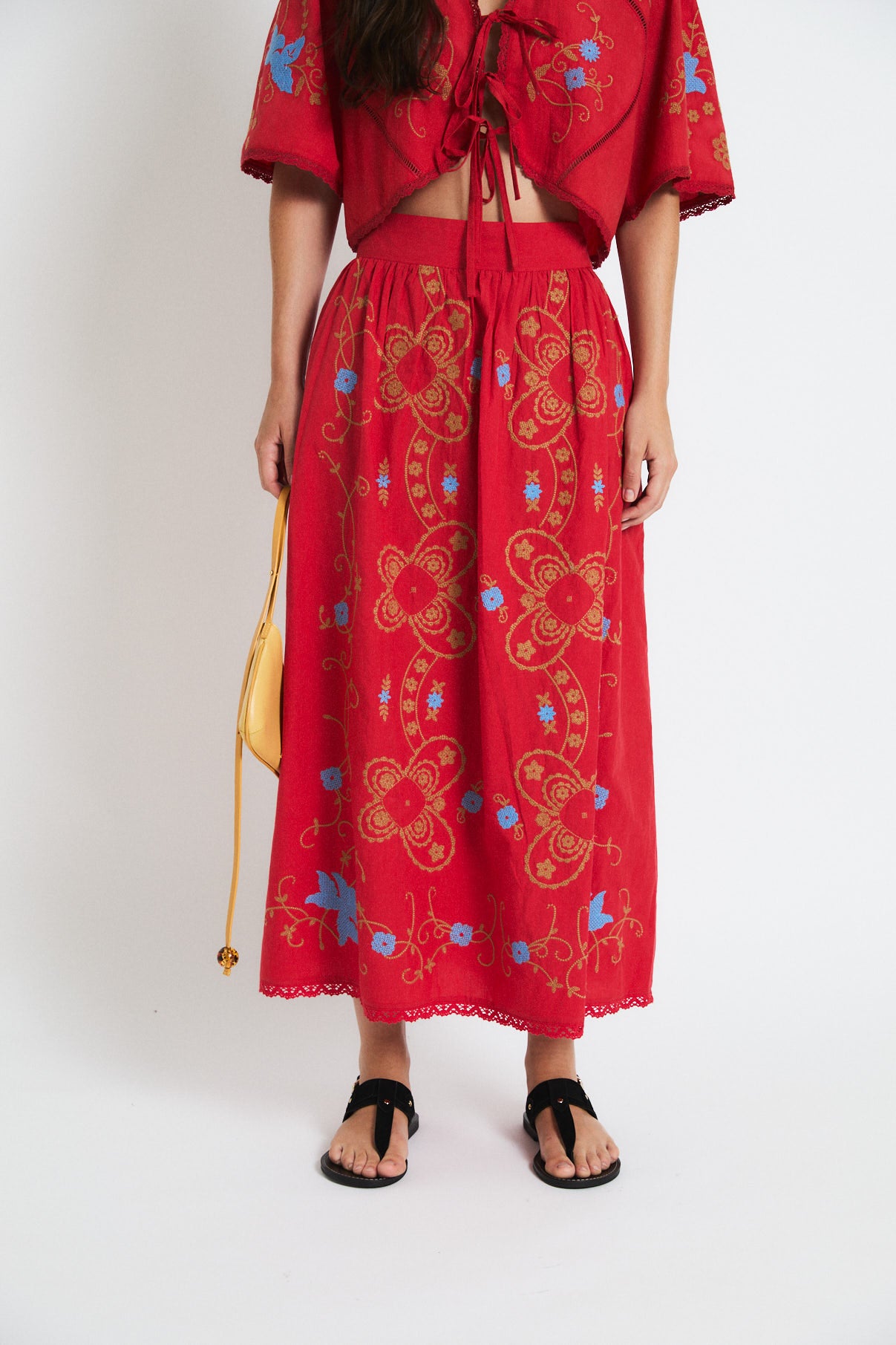 FALDA AMAPOLA EMBROIDERY ROJO